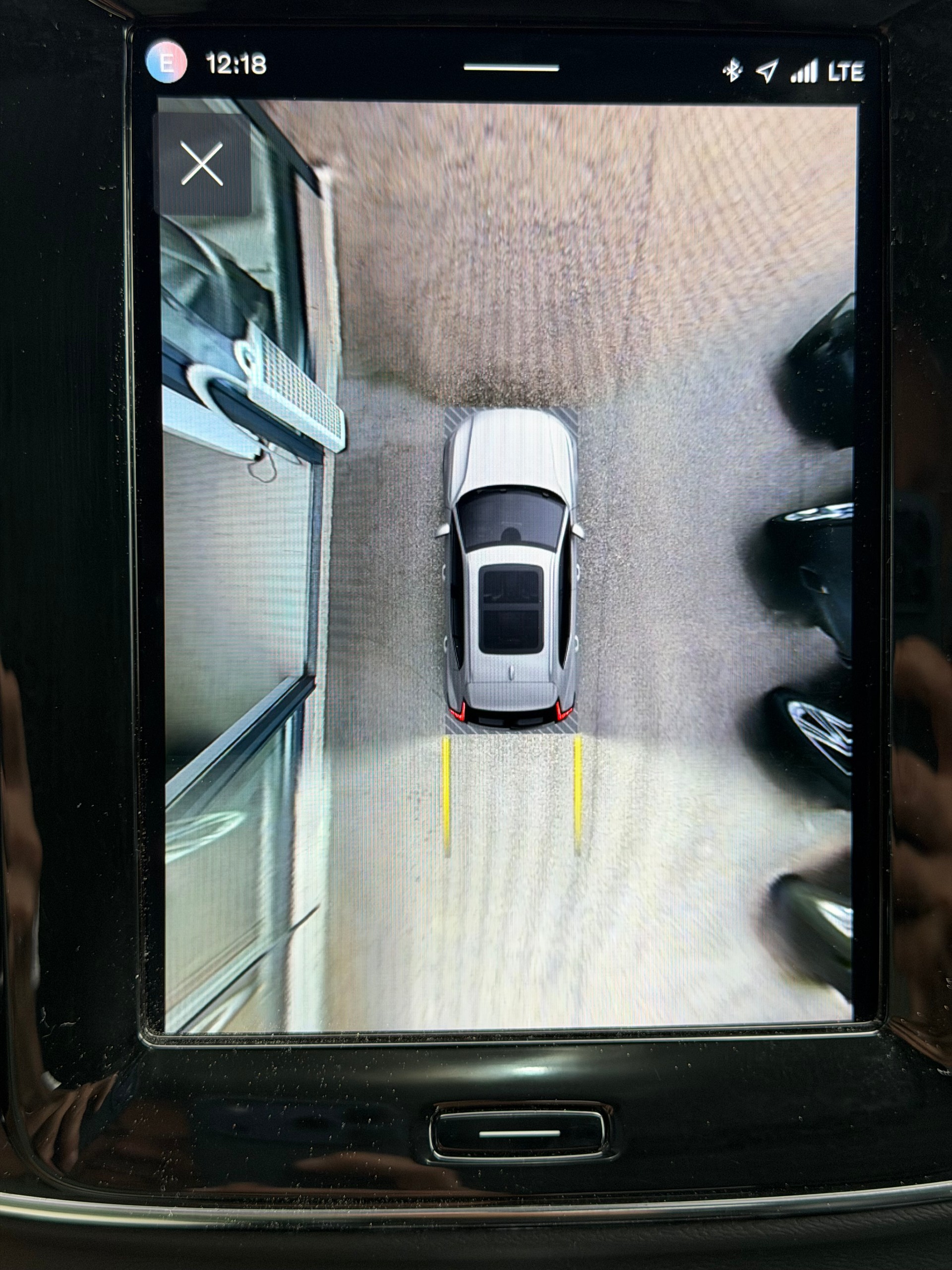 VOLVO XC40 P8 Twin Pro AWD ***Anhängerkupplung 1500Kg***-image-23