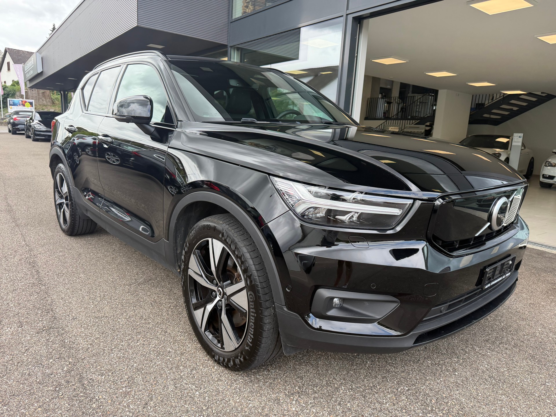 VOLVO XC40 P8 Twin Pro AWD ***Anhängerkupplung 1500Kg***-image-0