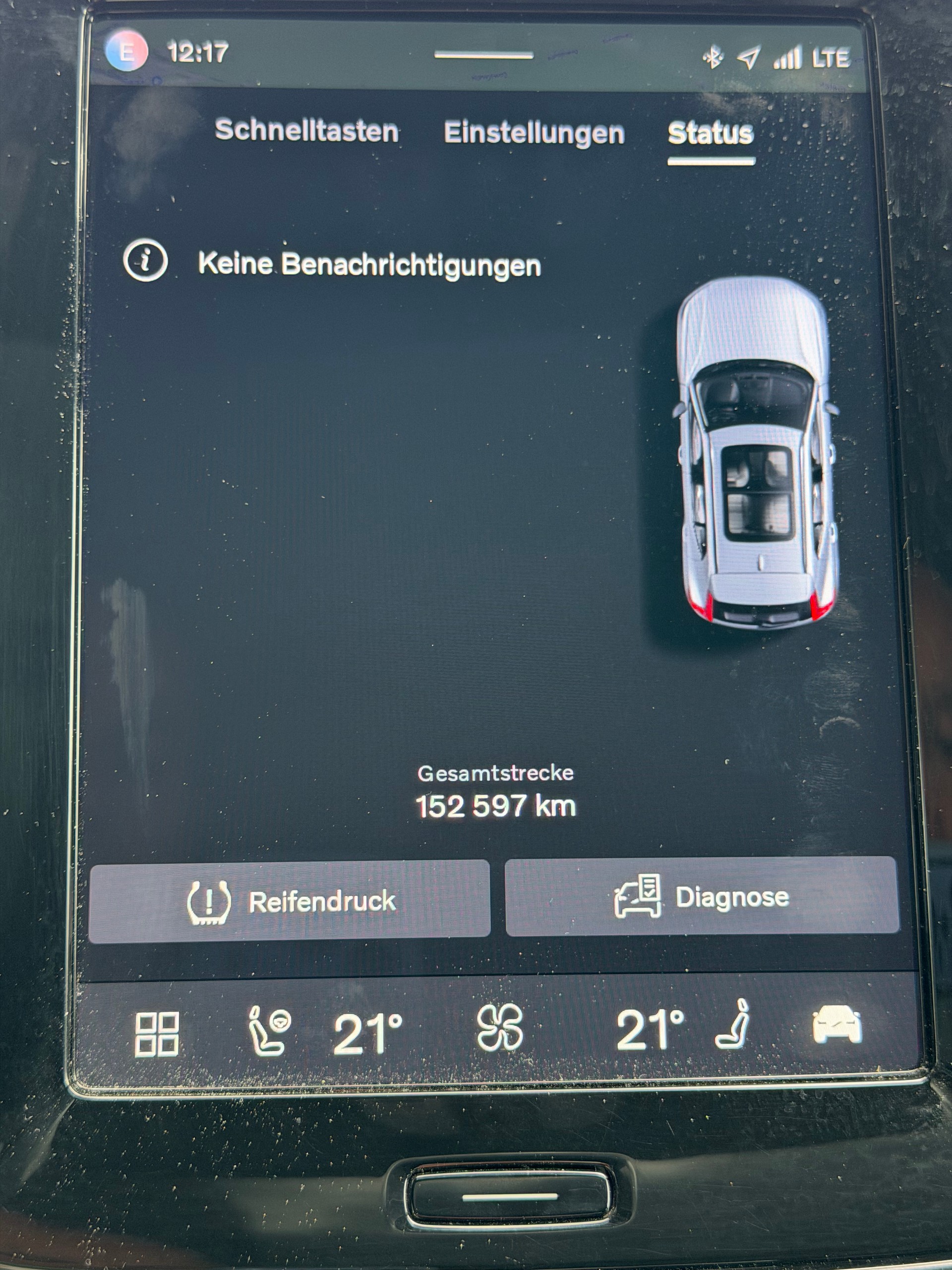 VOLVO XC40 P8 Twin Pro AWD ***Anhängerkupplung 1500Kg***-image-22