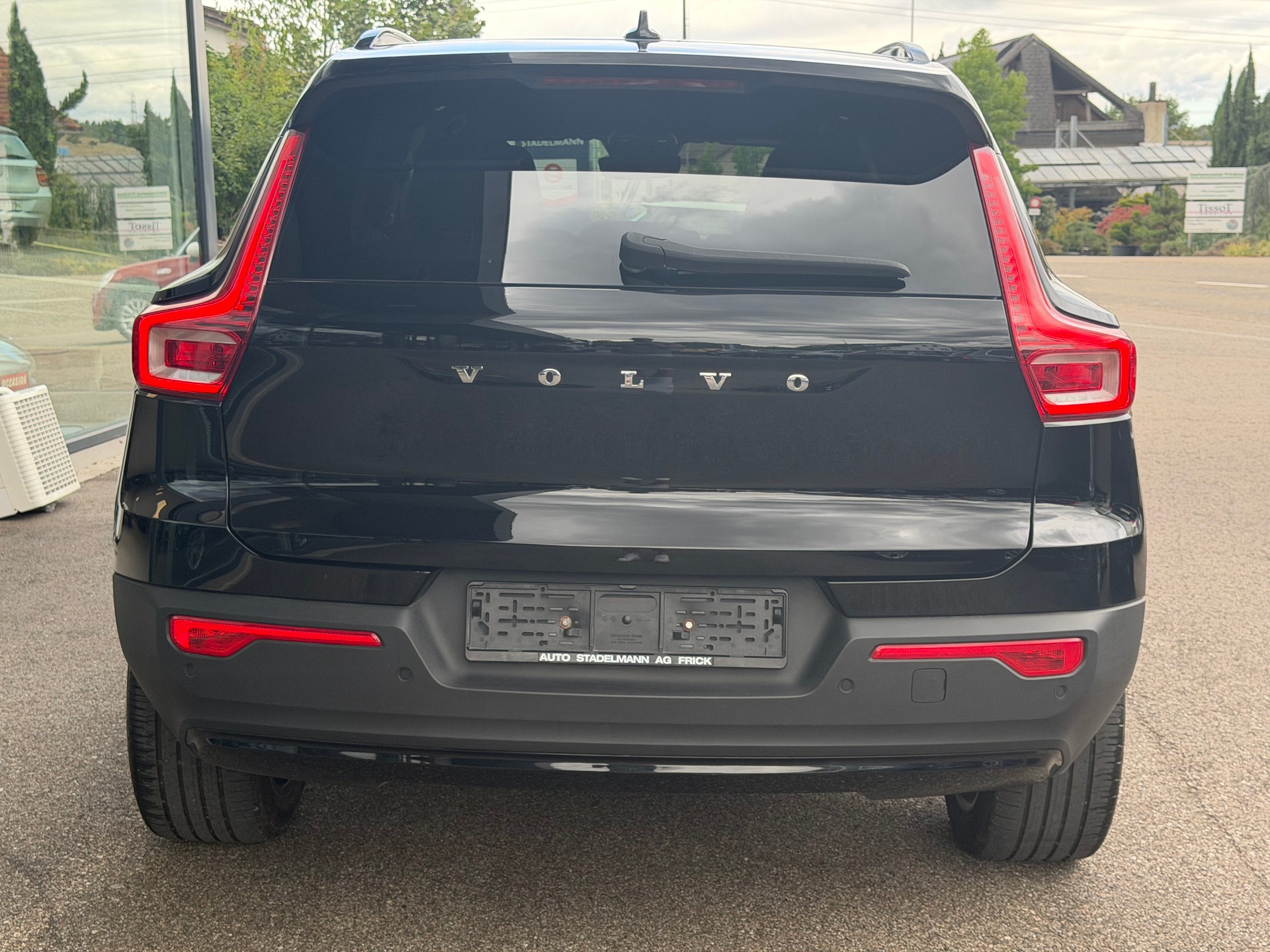 VOLVO XC40 P8 Twin Pro AWD ***Anhängerkupplung 1500Kg***-image-4
