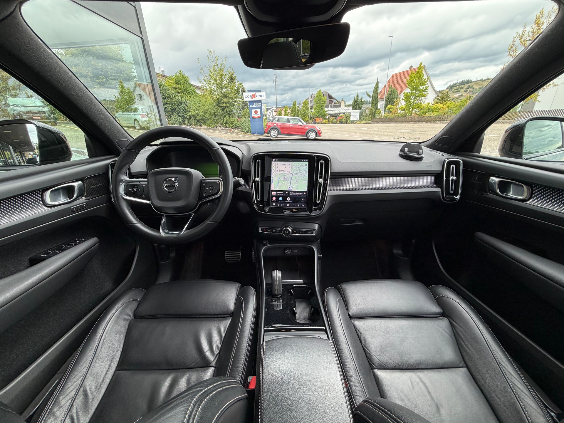 VOLVO XC40 P8 Twin Pro AWD ***Anhängerkupplung 1500Kg***-image-26
