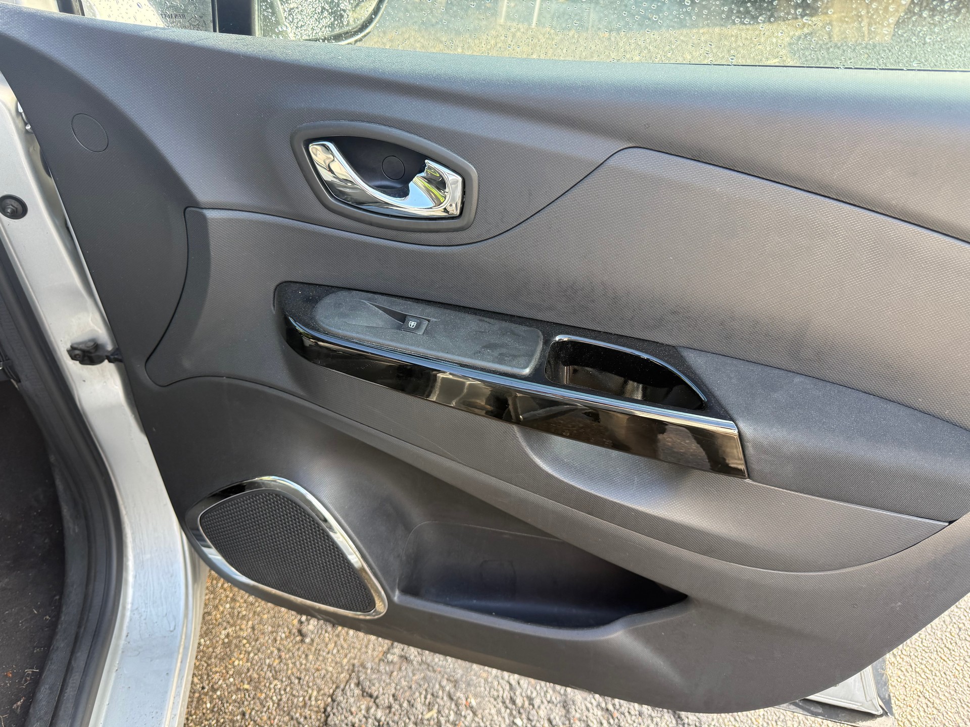 RENAULT Captur 1.5 dCi Privilège-image-11