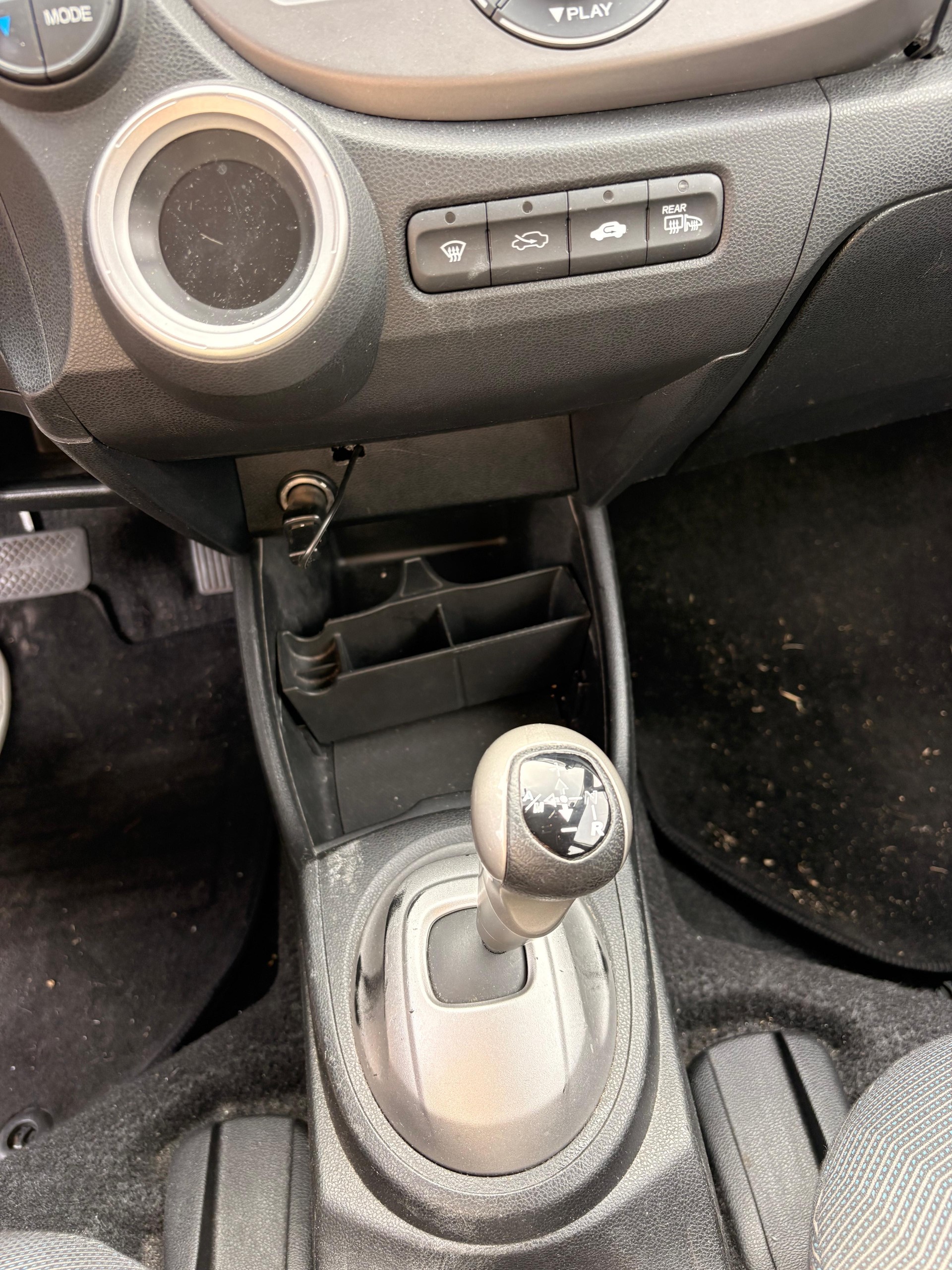 HONDA Jazz 1.4i Elegance i-Shift-image-8