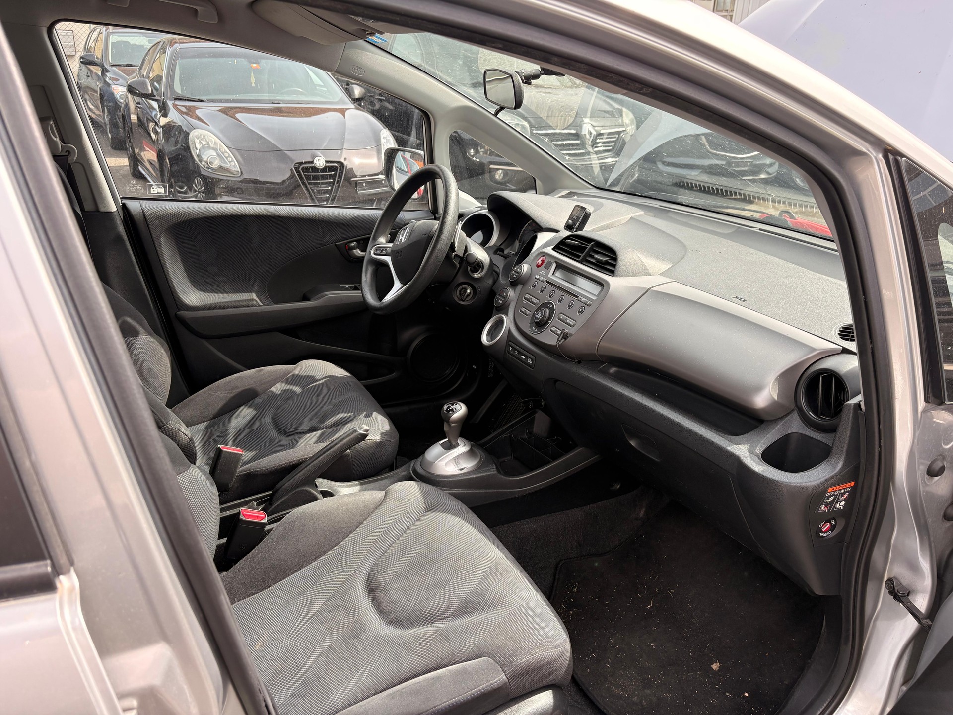 HONDA Jazz 1.4i Elegance i-Shift-image-4