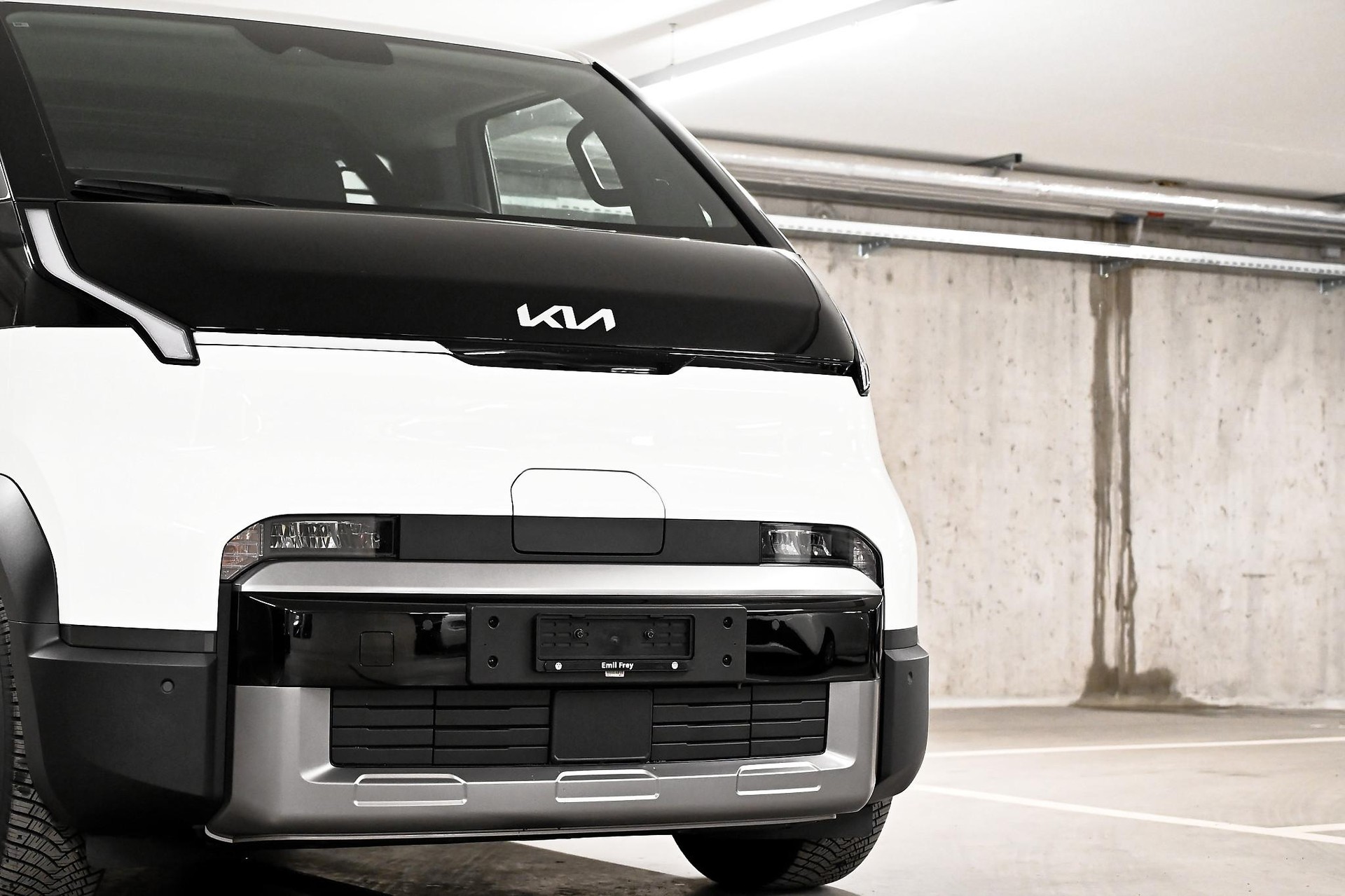 KIA PV5 Cargo 71.2 kWh Plus-image-4