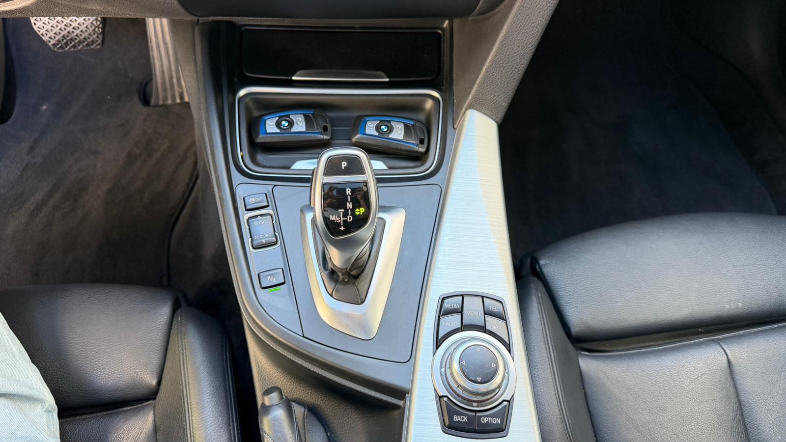 BMW 420d Coupé xDrive Steptronic-image-17