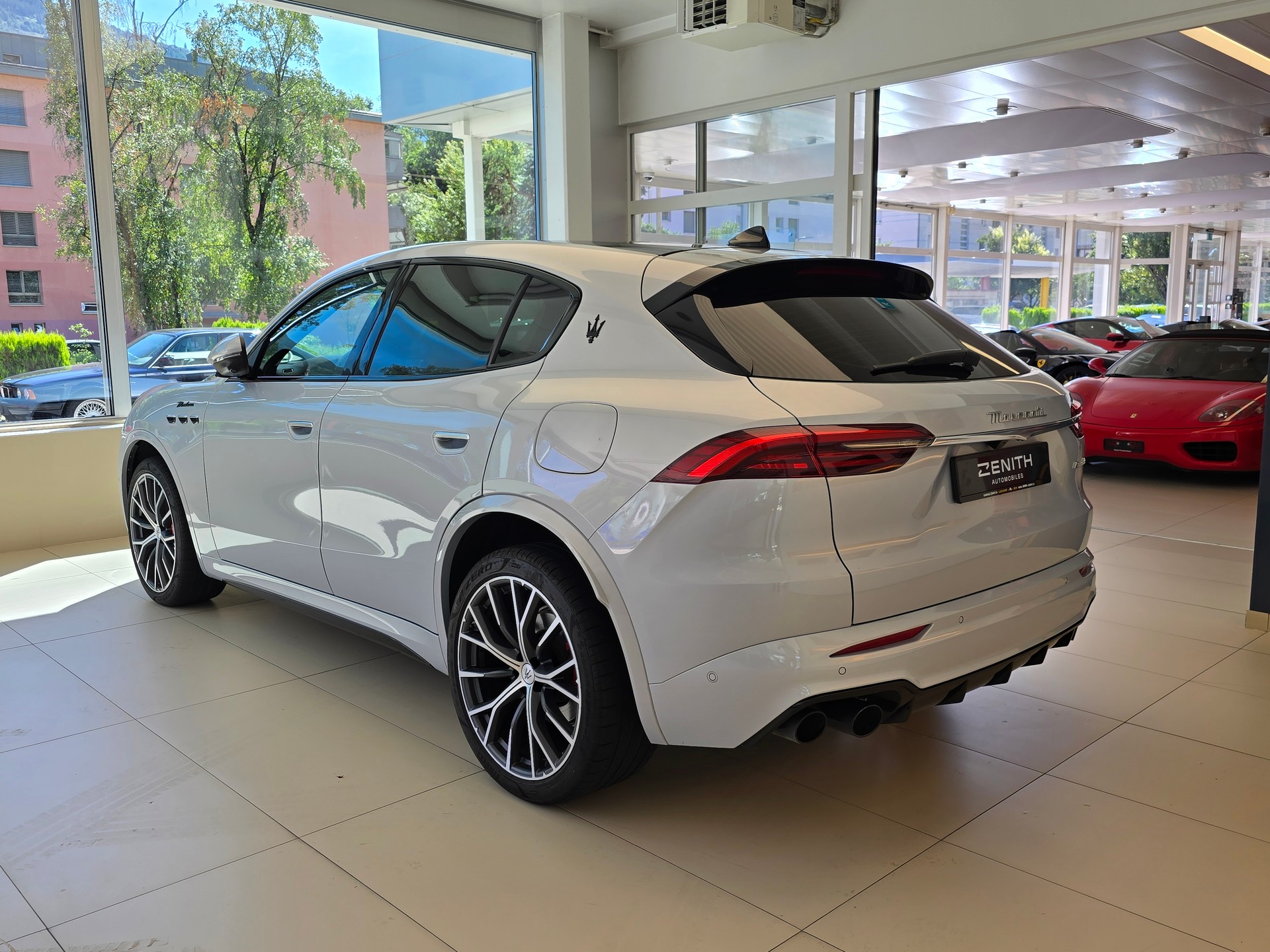 MASERATI Grecale 2.0 MHEV Modena Hybrid Automatica-image-6