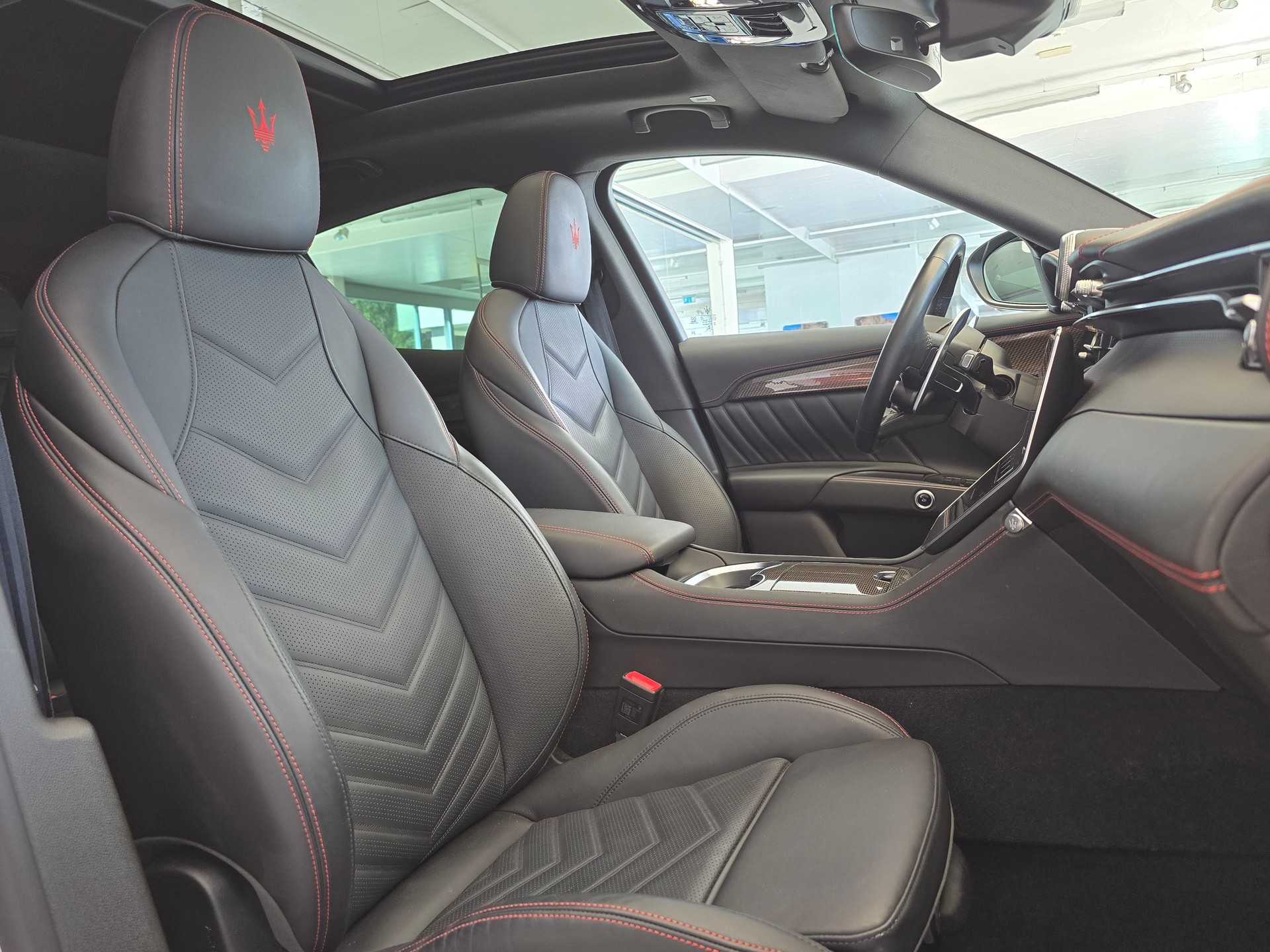 MASERATI Grecale 2.0 MHEV Modena Hybrid Automatica-image-12