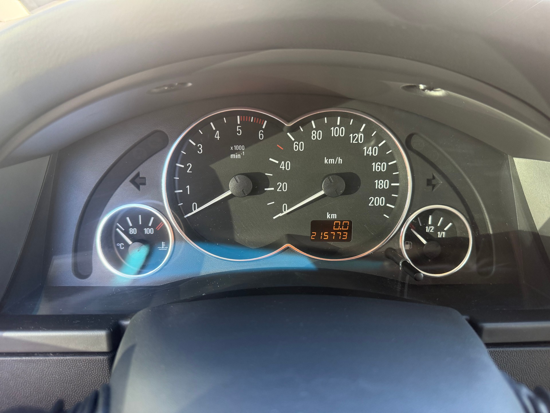 OPEL Meriva 1.7 CDTi Essentia-image-24
