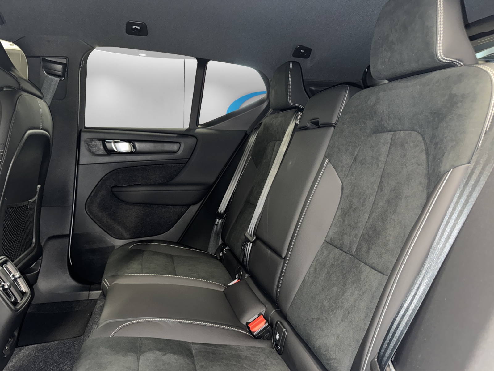 VOLVO EX40 Extended Plus-image-13