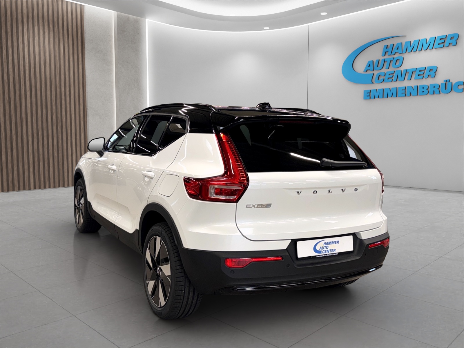 VOLVO EX40 Extended Plus-image-2