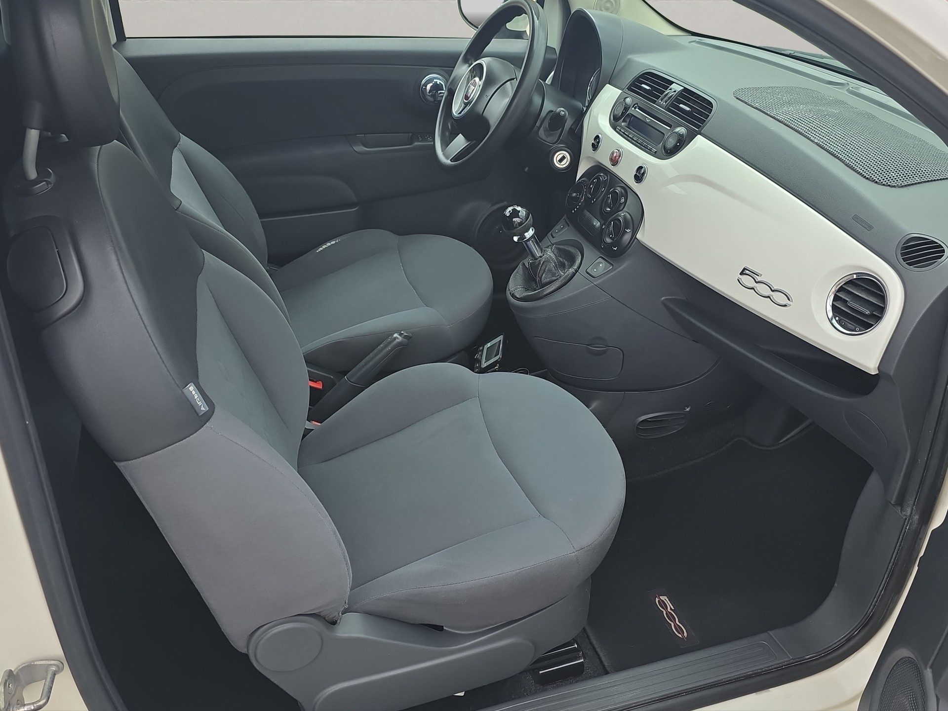 FIAT 500 1.2 Lounge-image-12