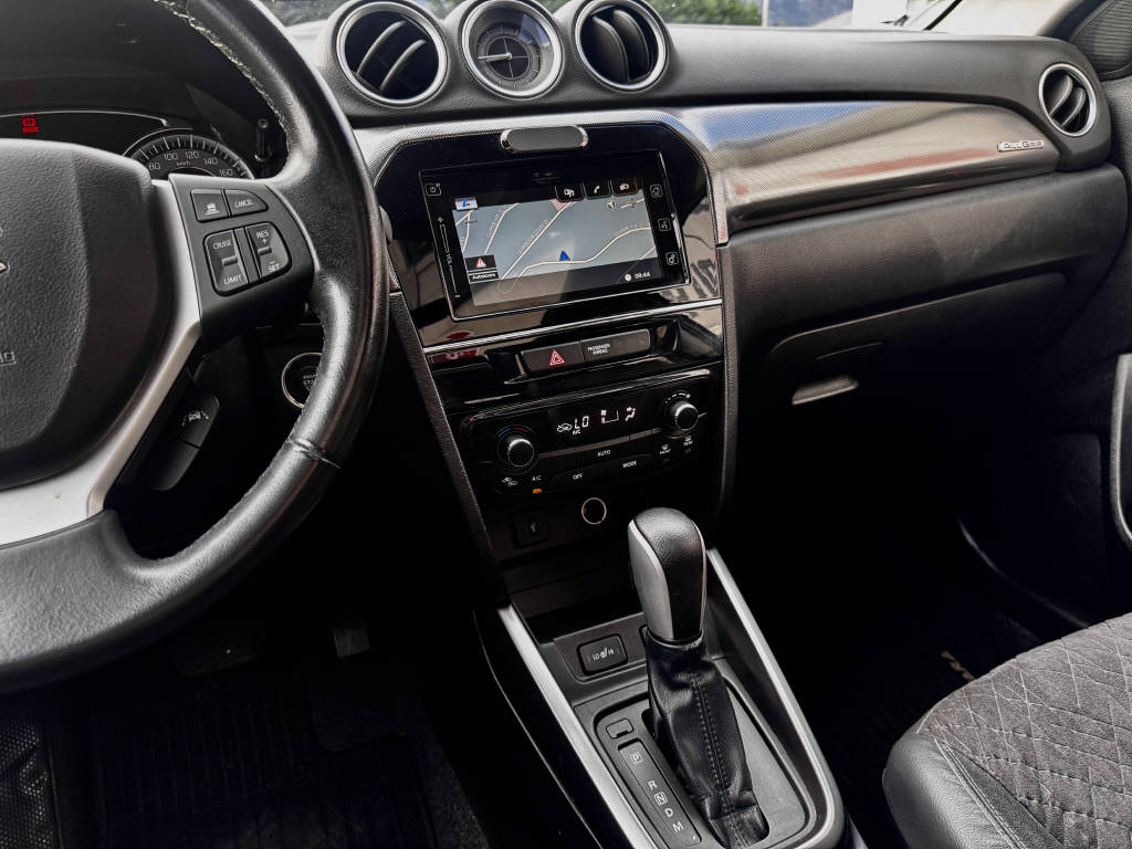 SUZUKI Vitara 1.4 T Compact Top Hybrid 4x4-image-7