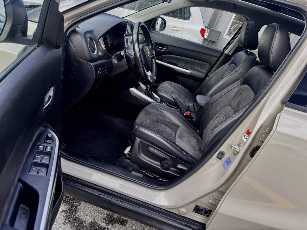 SUZUKI Vitara 1.4 T Compact Top Hybrid 4x4-image-5