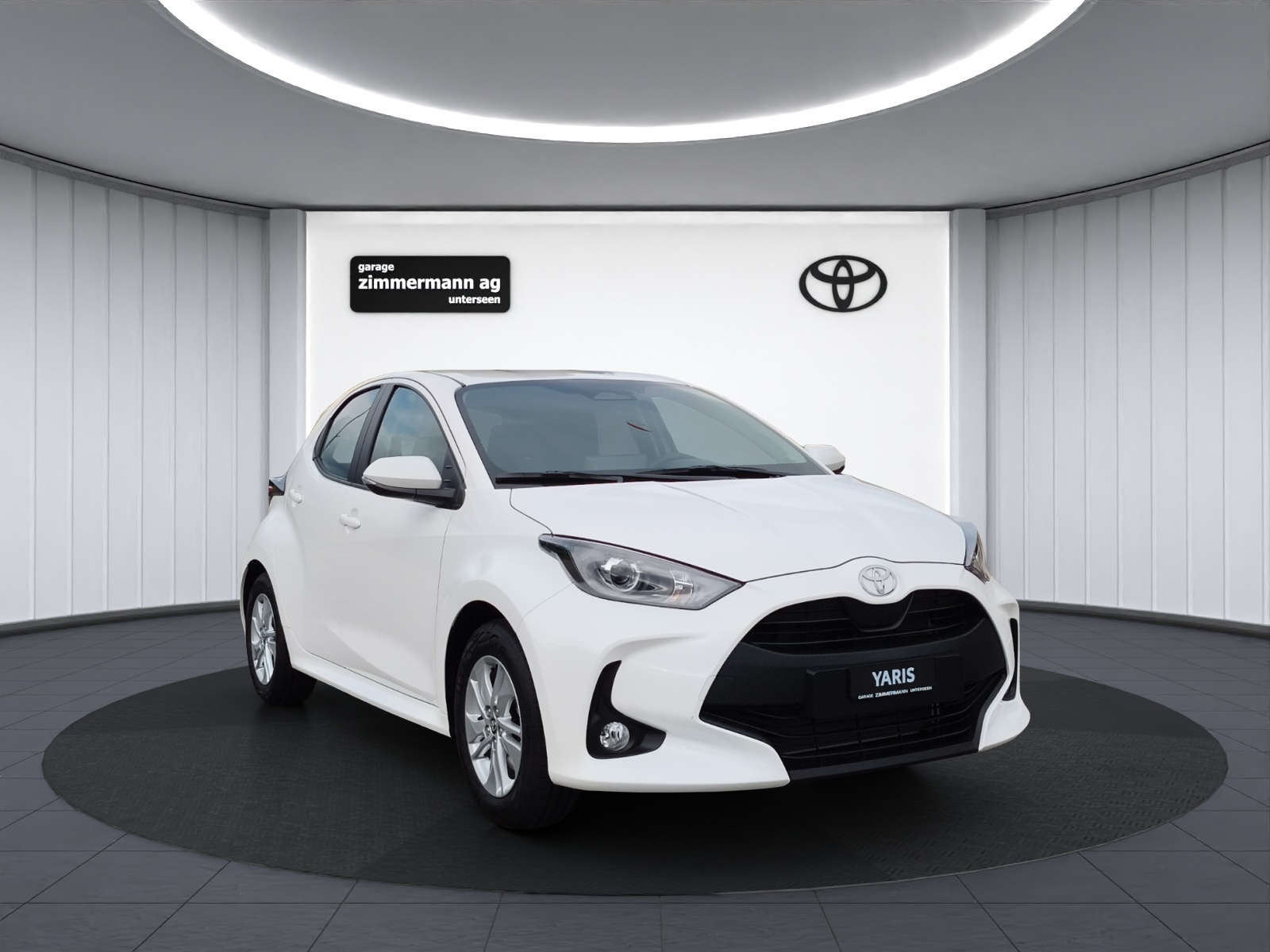 TOYOTA Yaris 1.5 VVT-i HSD Comfort-image-2