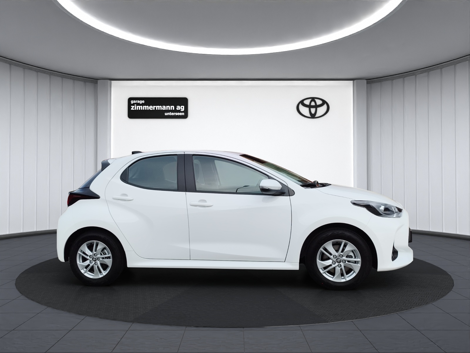 TOYOTA Yaris 1.5 VVT-i HSD Comfort-image-4