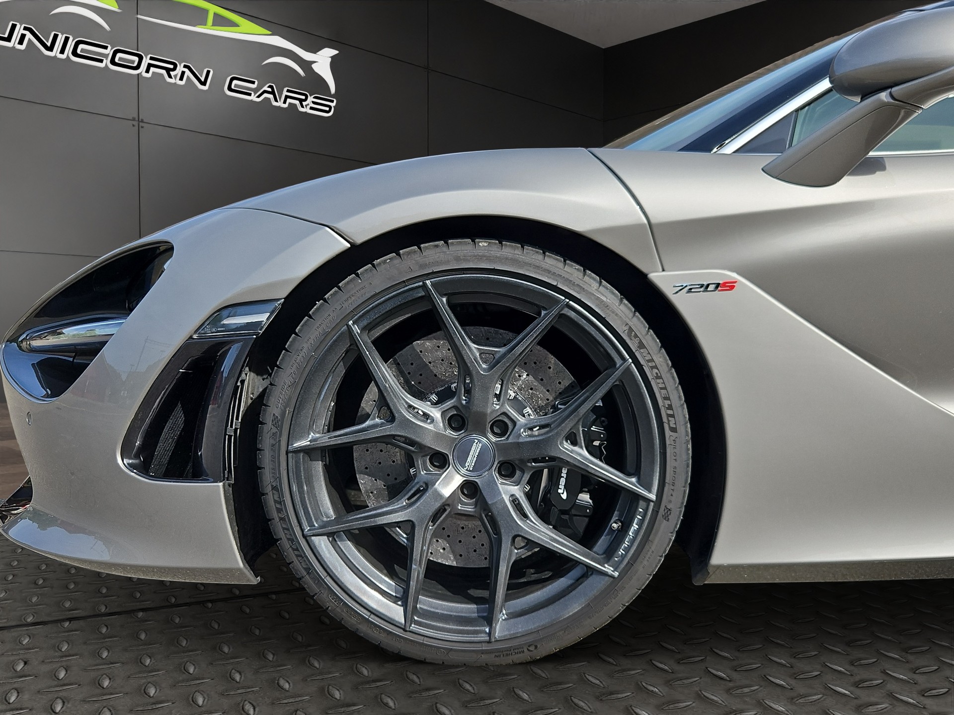 McLAREN 720S Coupé 4.0 V8 SSG-image-21