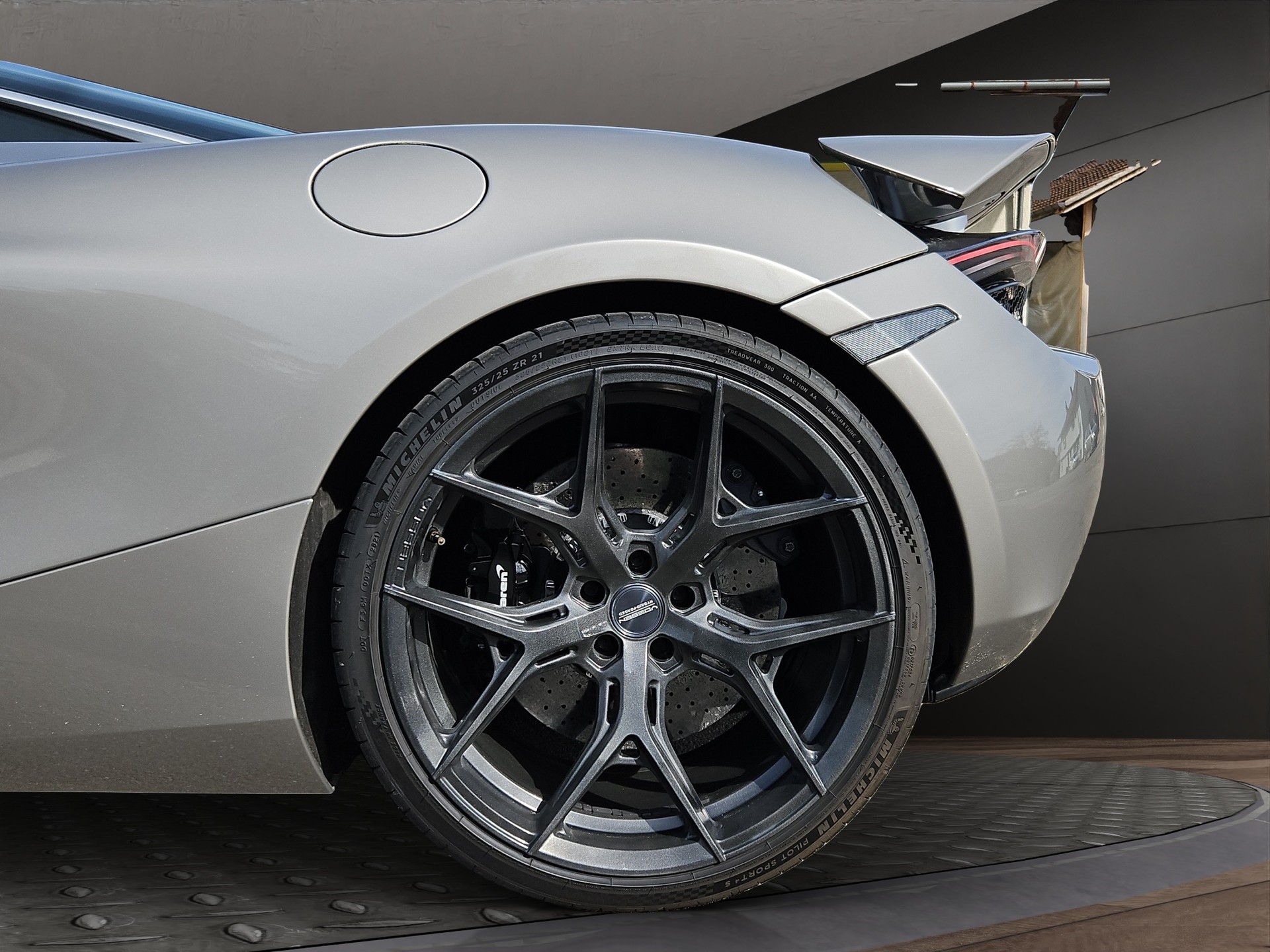 McLAREN 720S Coupé 4.0 V8 SSG-image-22