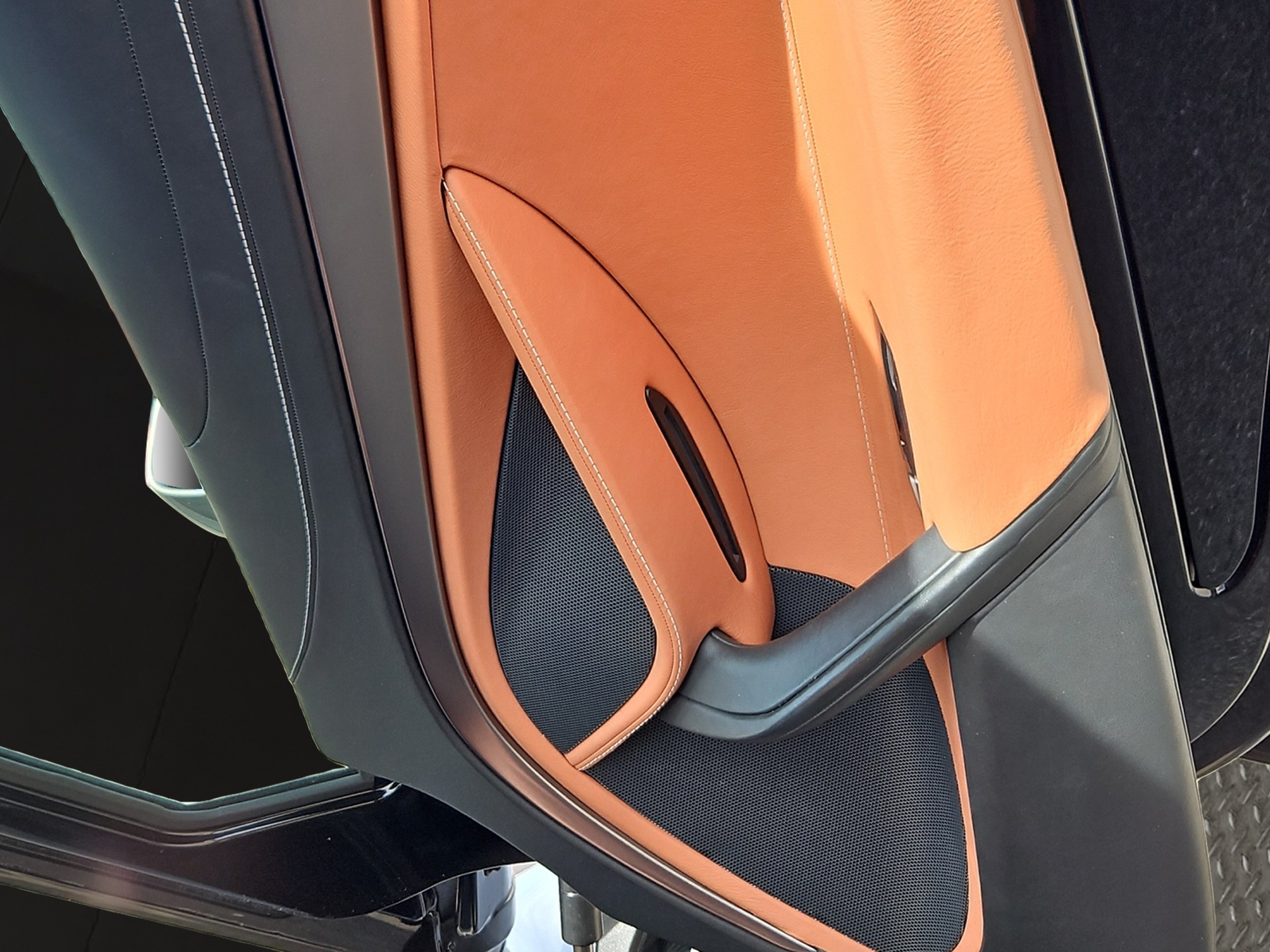 McLAREN 720S Coupé 4.0 V8 SSG-image-16