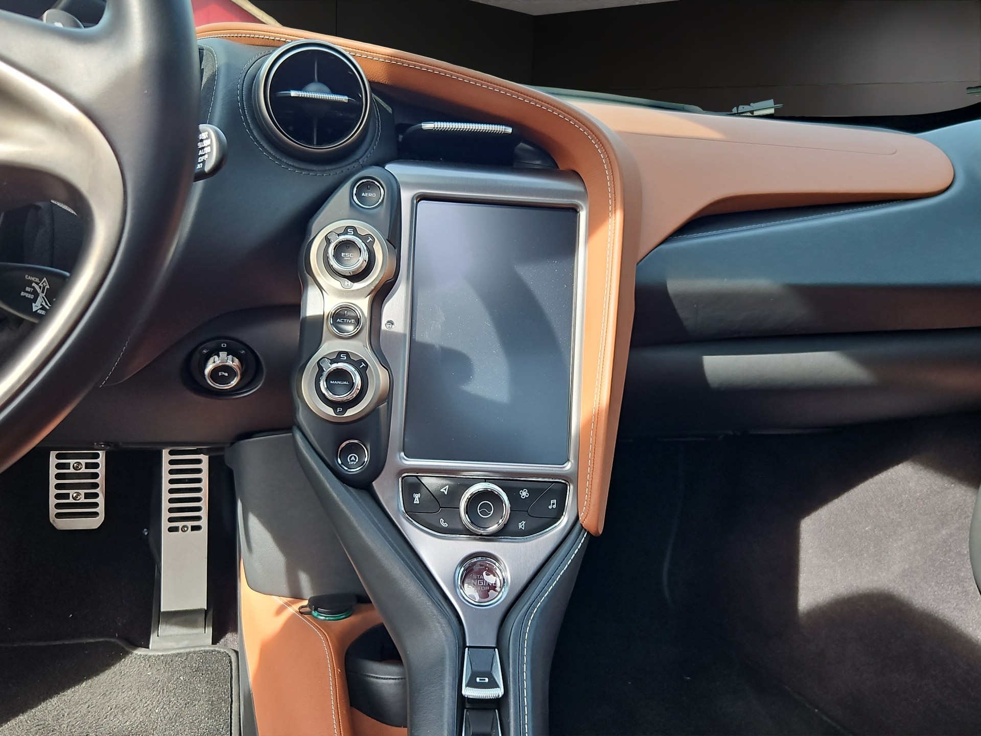 McLAREN 720S Coupé 4.0 V8 SSG-image-15