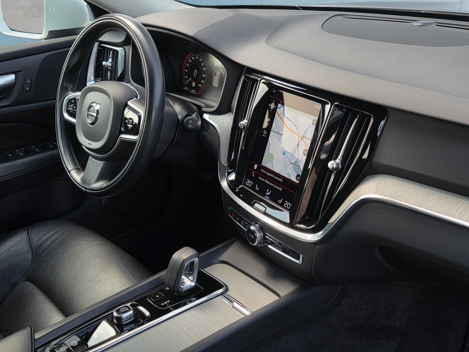 VOLVO VOLVO V60 Cross Country B4 D AWD Geartronic | CH-Fahrzeug | Gratis-Service bis 150'000 km | Top Zustand | Top Ausstattung-image-18