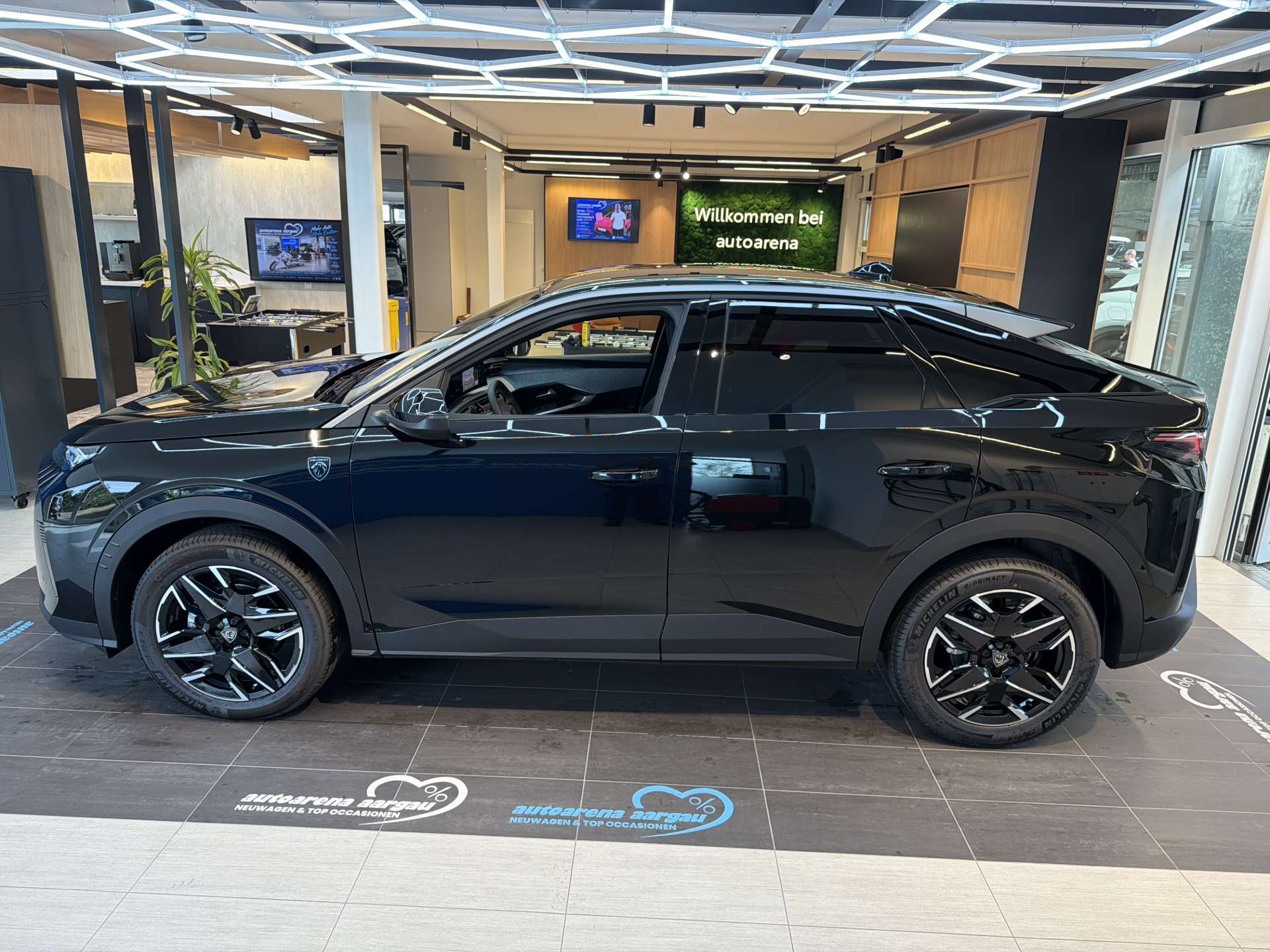 PEUGEOT 3008 145 GT Hybrid e-DCS-Automat-image-13