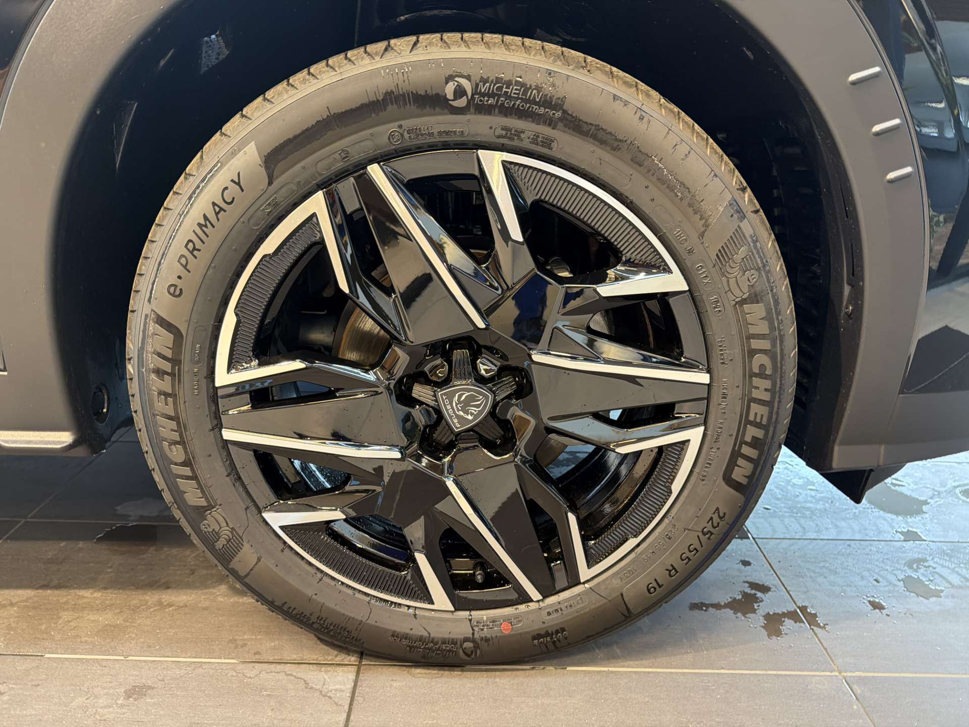 PEUGEOT 3008 145 GT Hybrid e-DCS-Automat-image-8