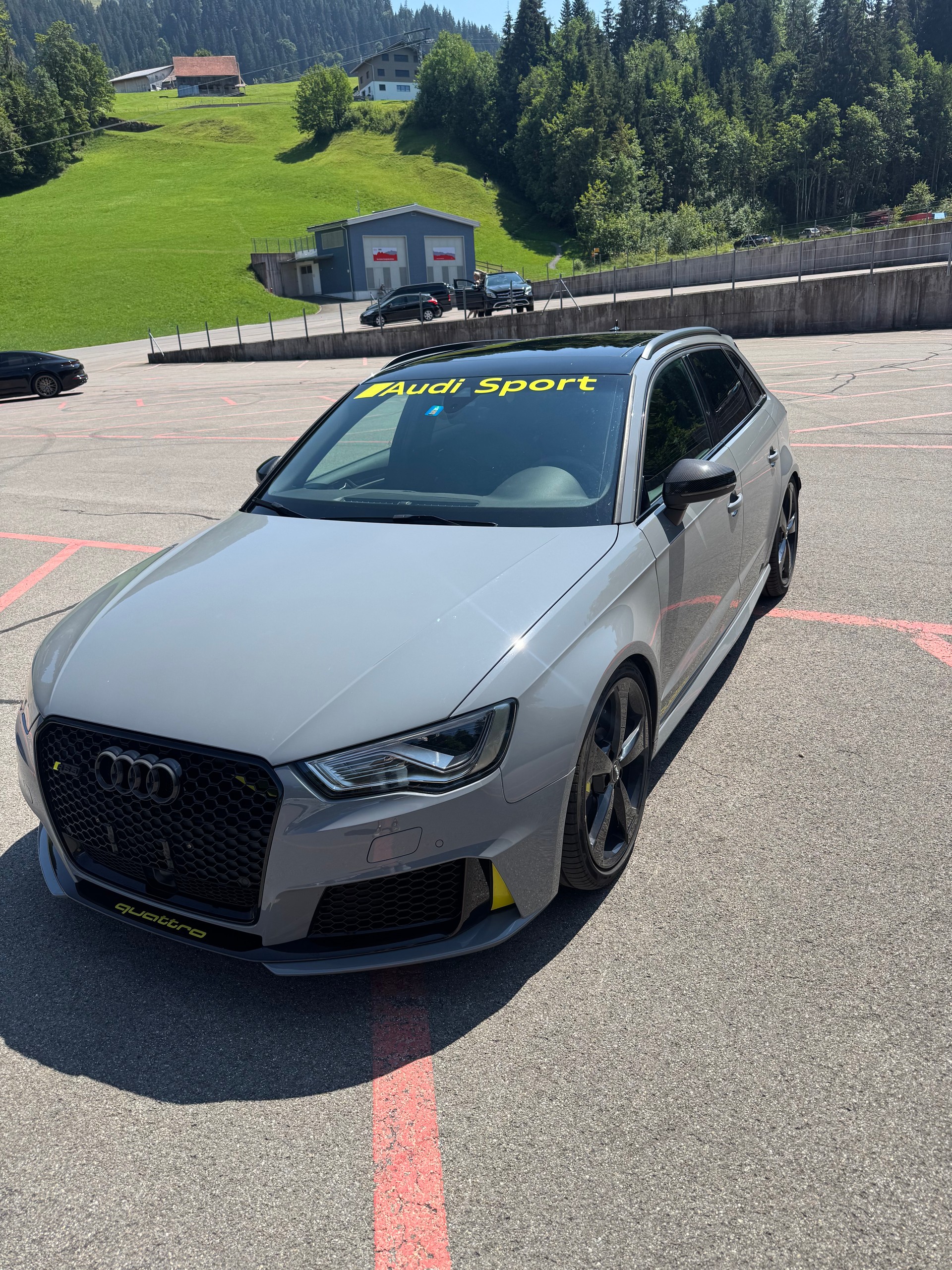 AUDI 2.5 T FSI quattro S-Tronic-image-0