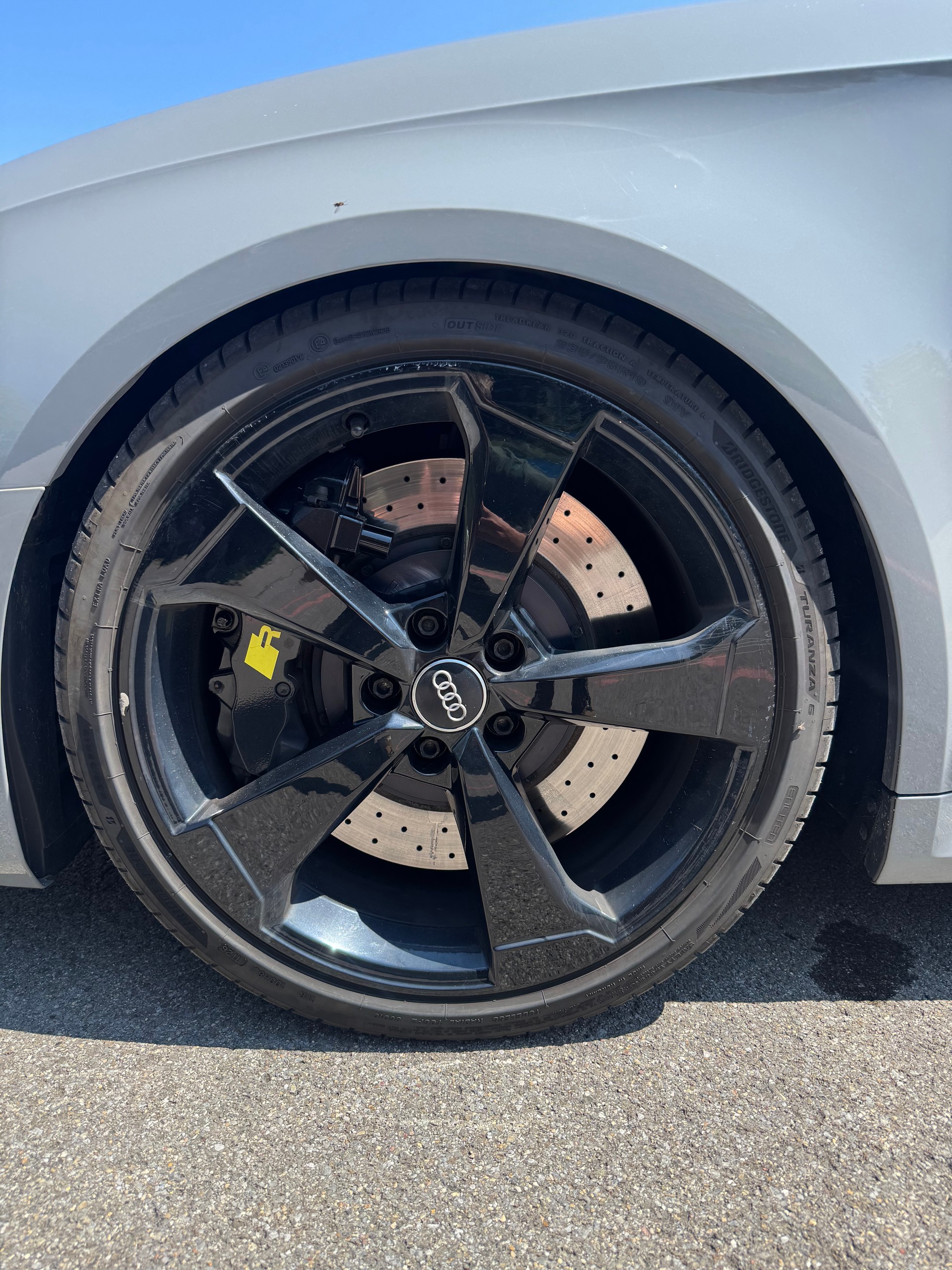 AUDI 2.5 T FSI quattro S-Tronic-image-8