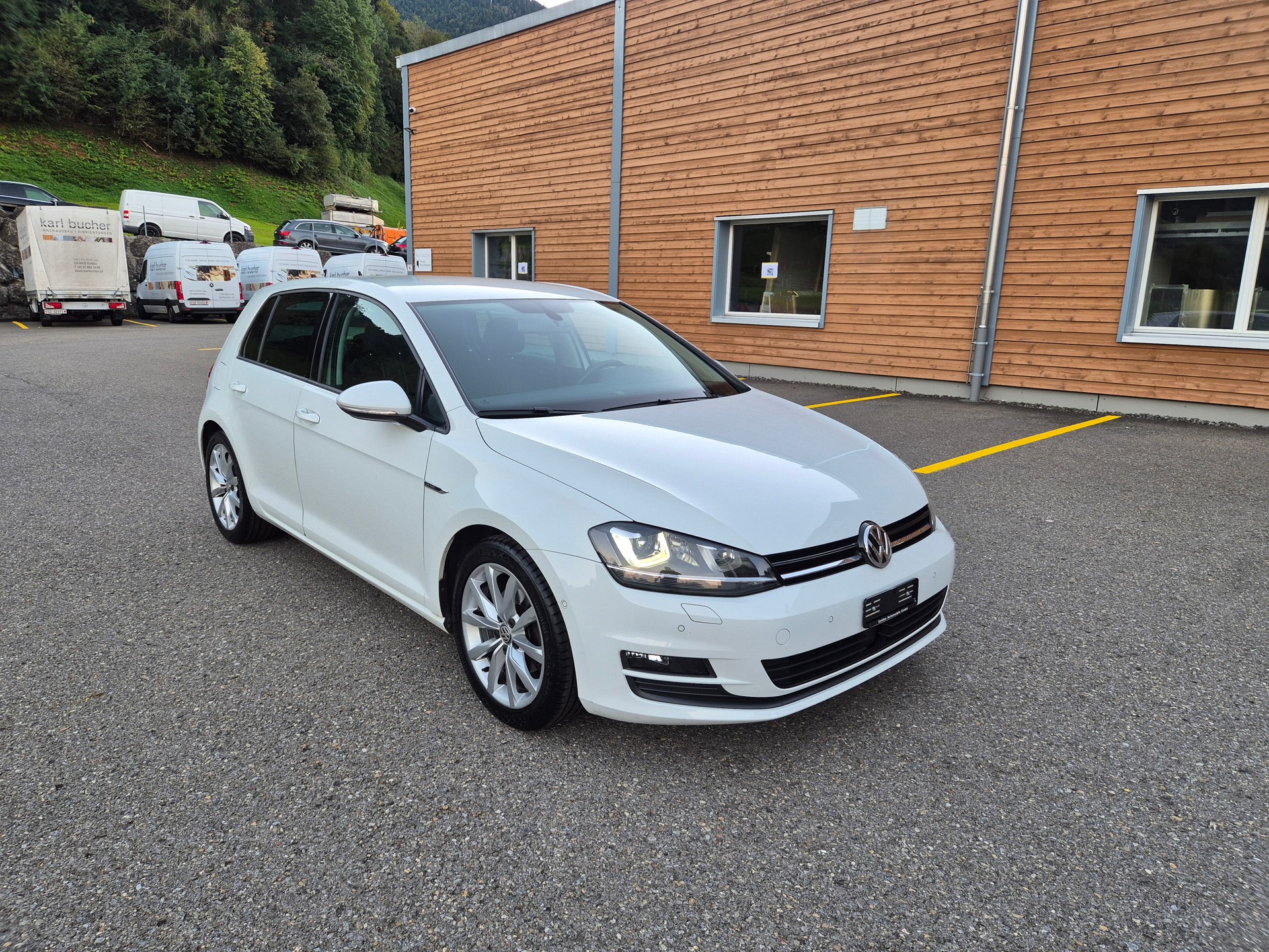 VW Golf 1.4 TSI Lounge-image-5
