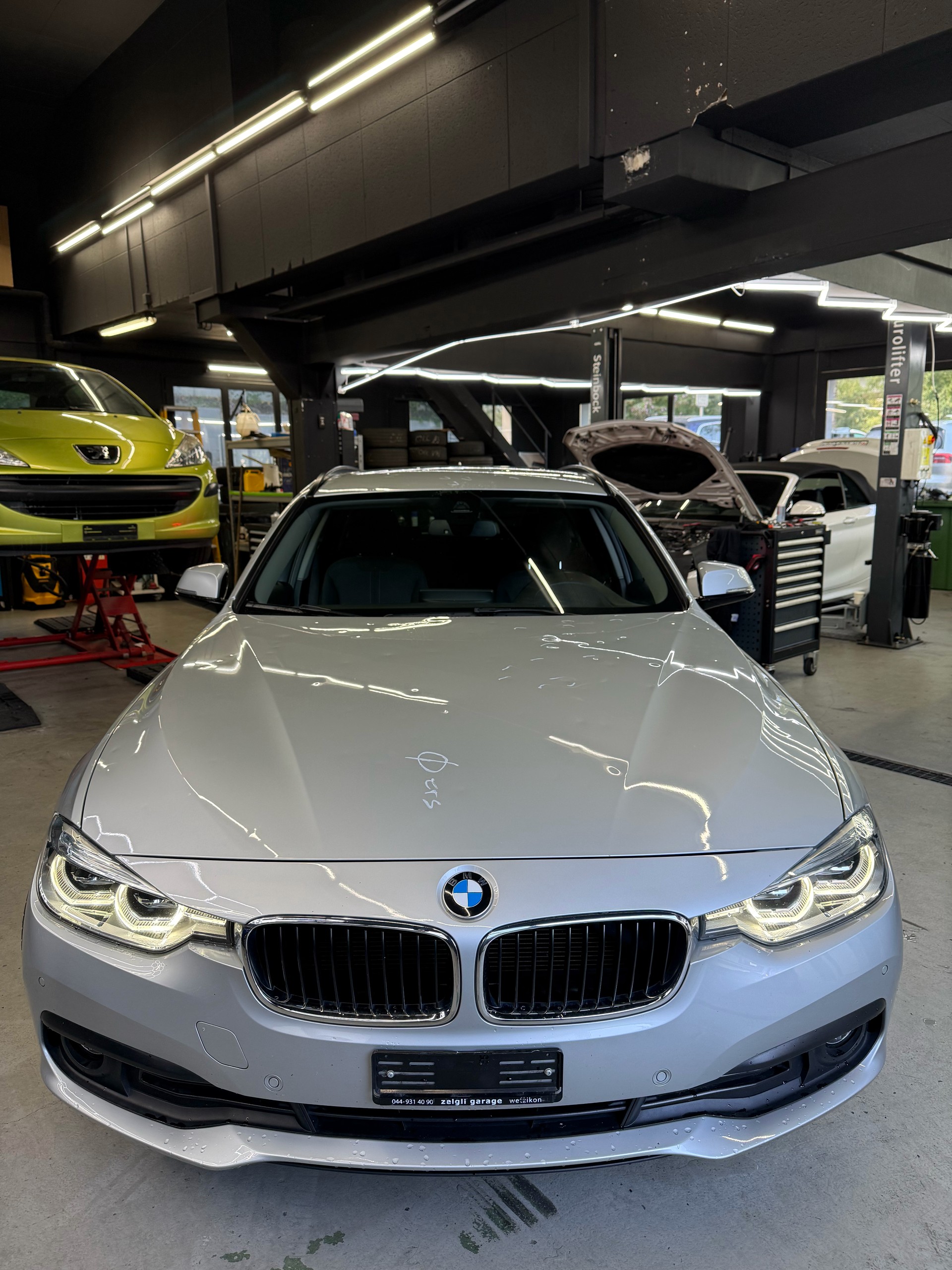 BMW 318d Touring M Sport Line Steptronic-image-0