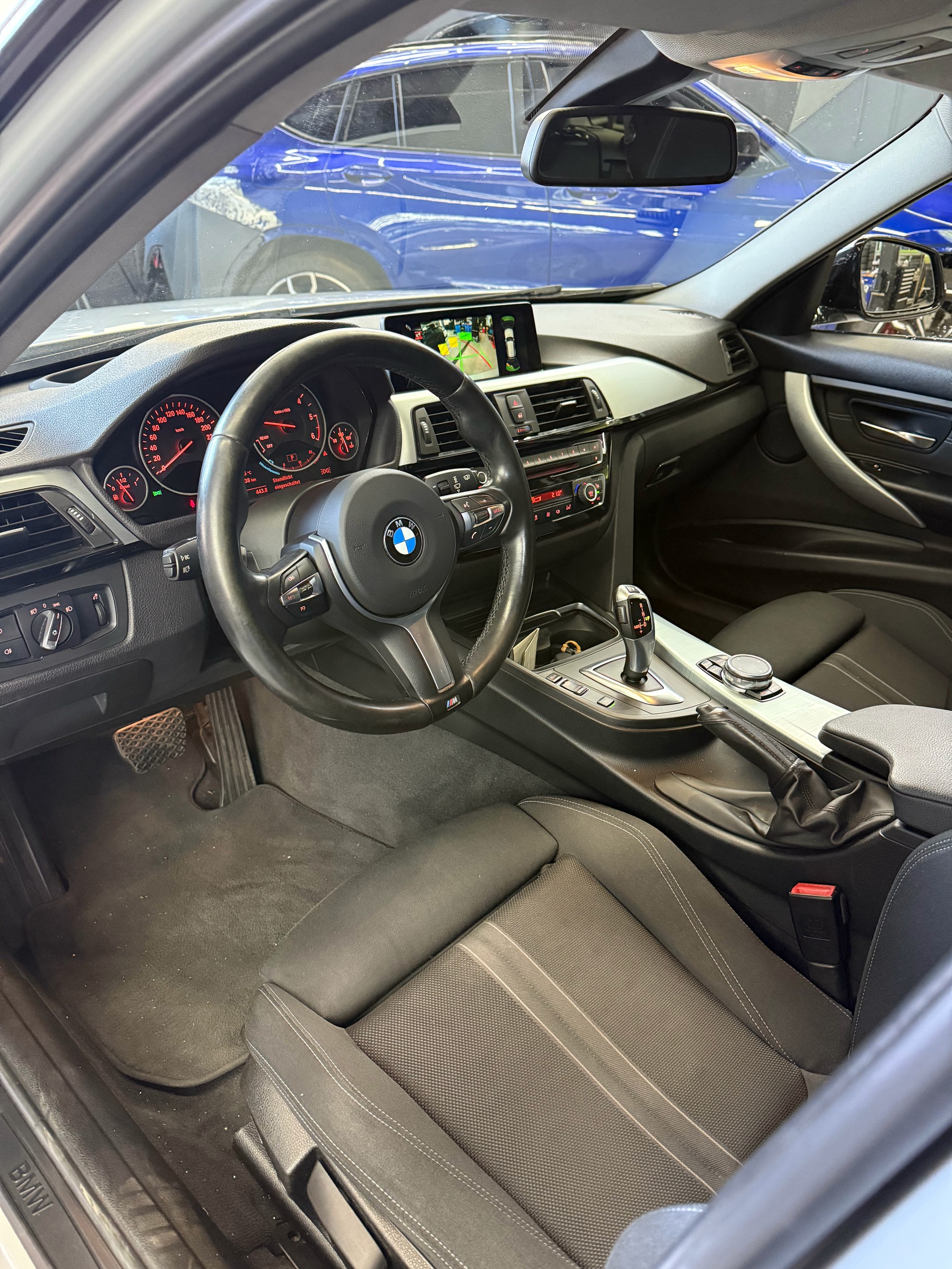 BMW 318d Touring M Sport Line Steptronic-image-8