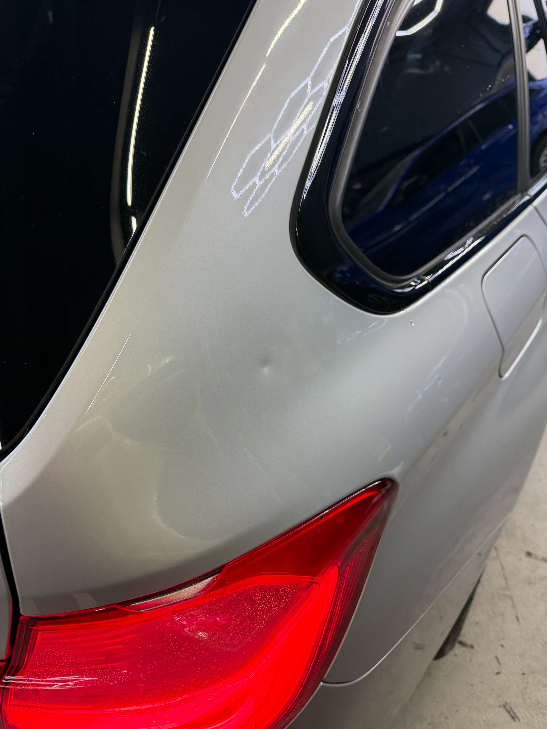 BMW 318d Touring M Sport Line Steptronic-image-5