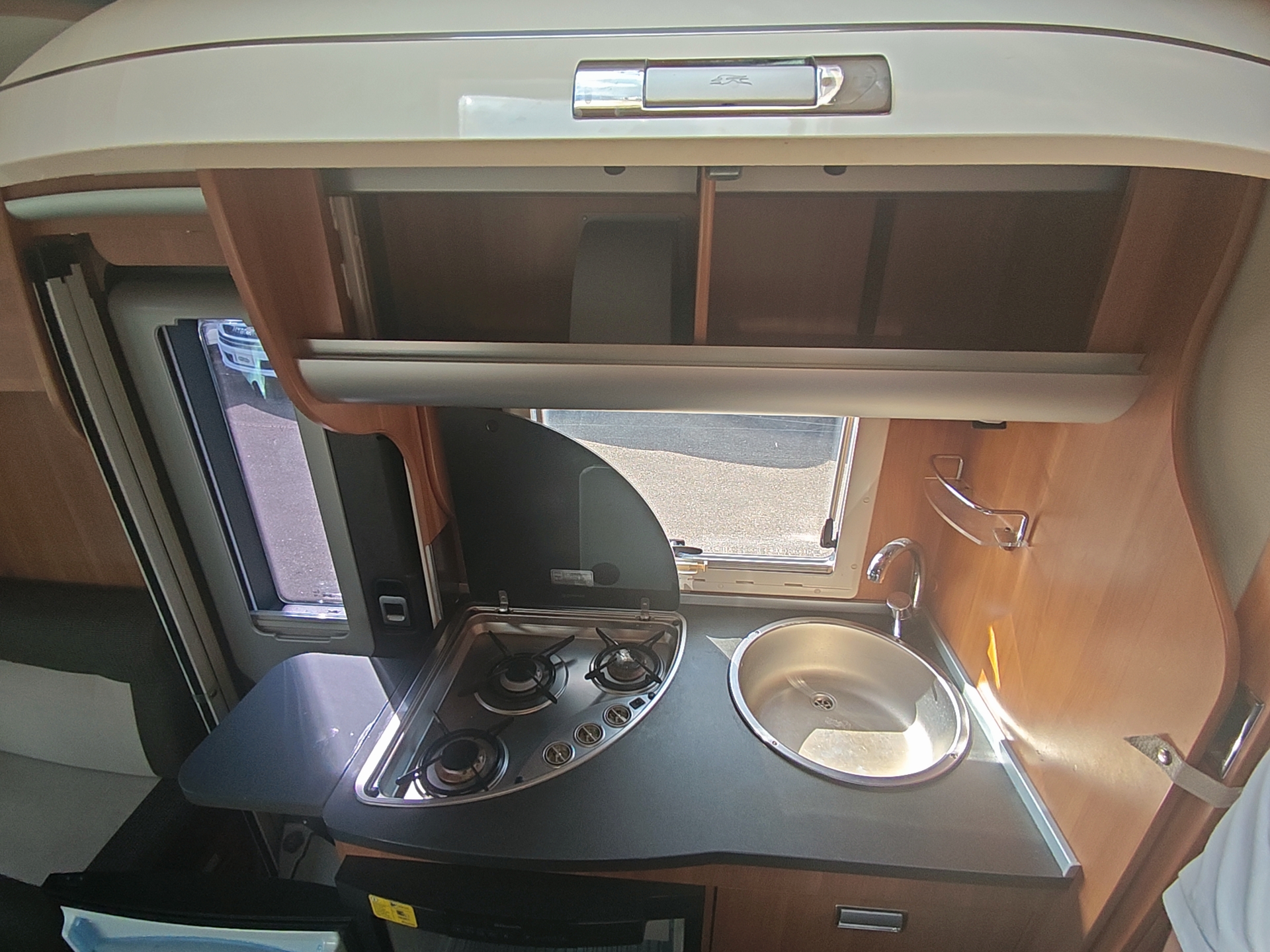LAIKA Ecovip 309***erstklassige Hymer-Qualität mit winterfestem Aufbau, bequemen Längsbetten und stilvollem italienischem Design***-image-20
