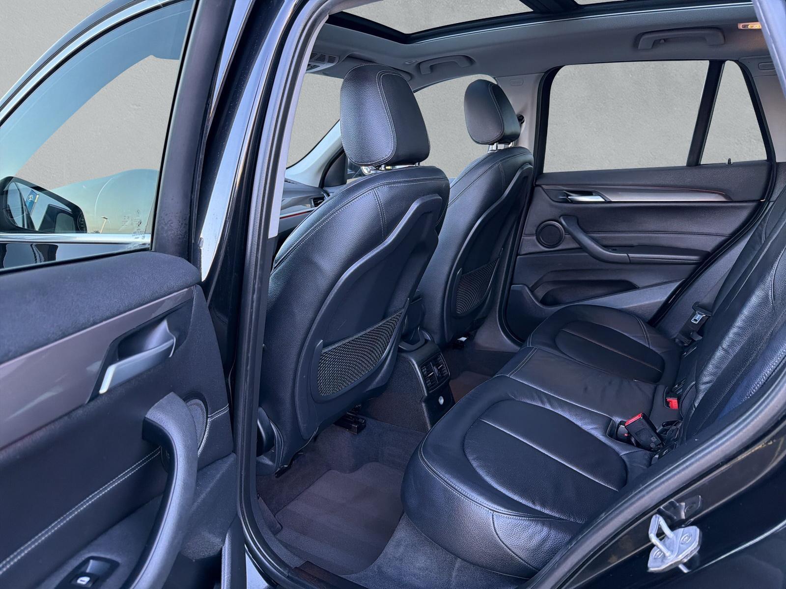 BMW X1 18i sDrive X-line (CH) ** Action Leasing à 2.88% Jusqu'au 30.09.2026 **-image-11