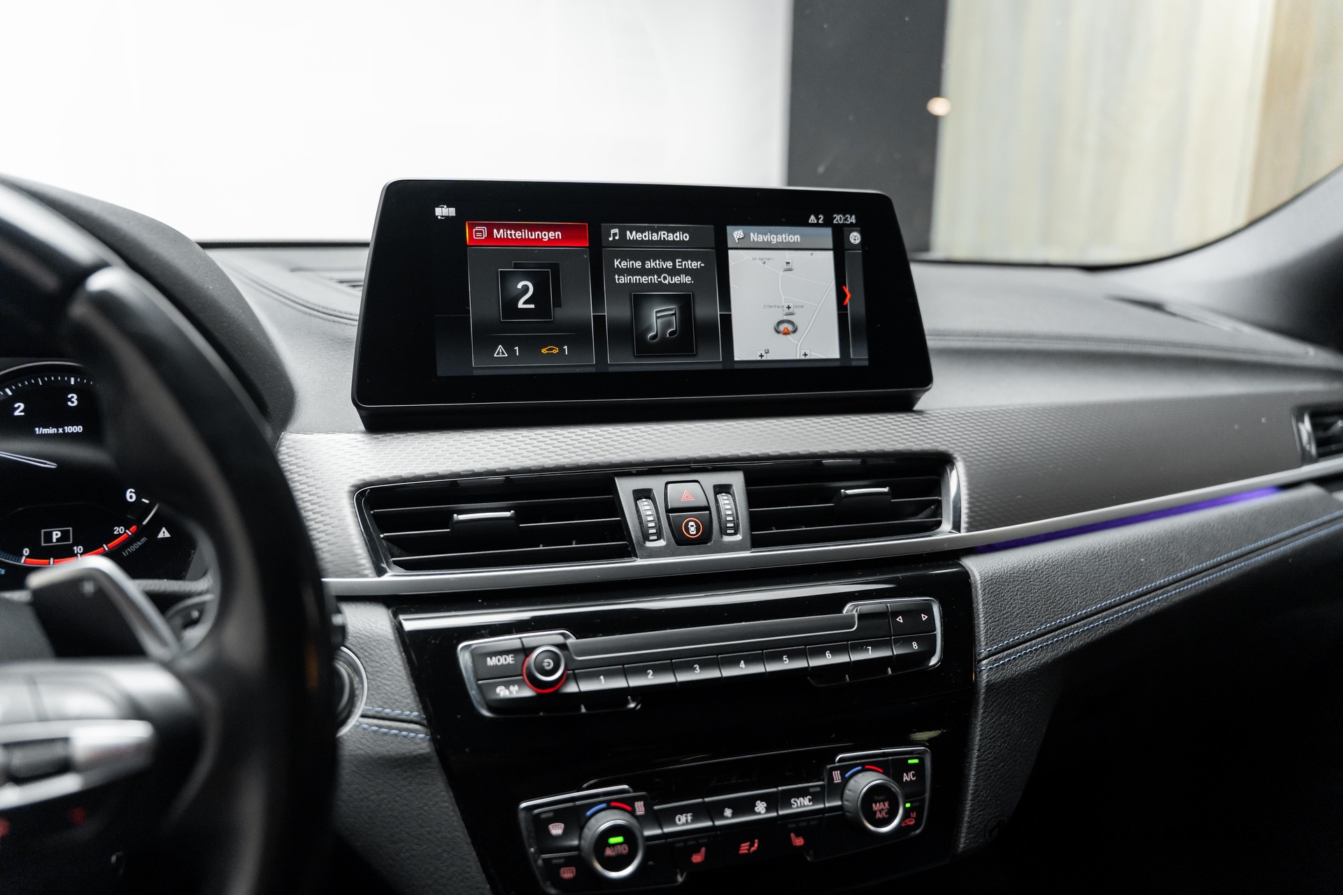 BMW X2 xDrive 20d M Sport Steptronic-image-11