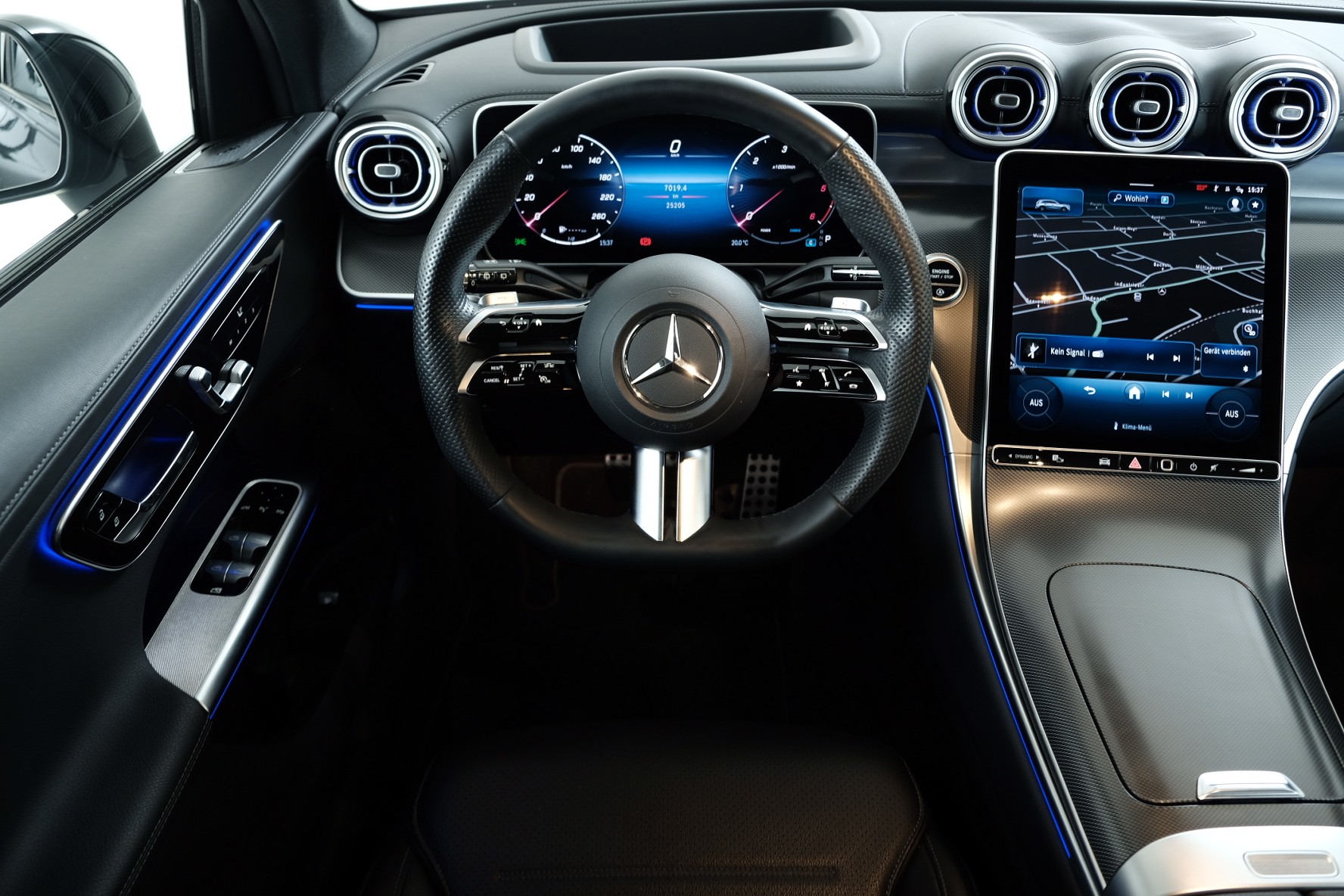 MERCEDES-BENZ GLC 220 d AMG Line 4Matic X254-image-6