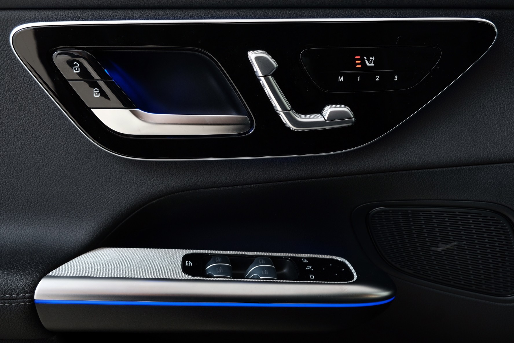 MERCEDES-BENZ GLC 220 d AMG Line 4Matic X254-image-9