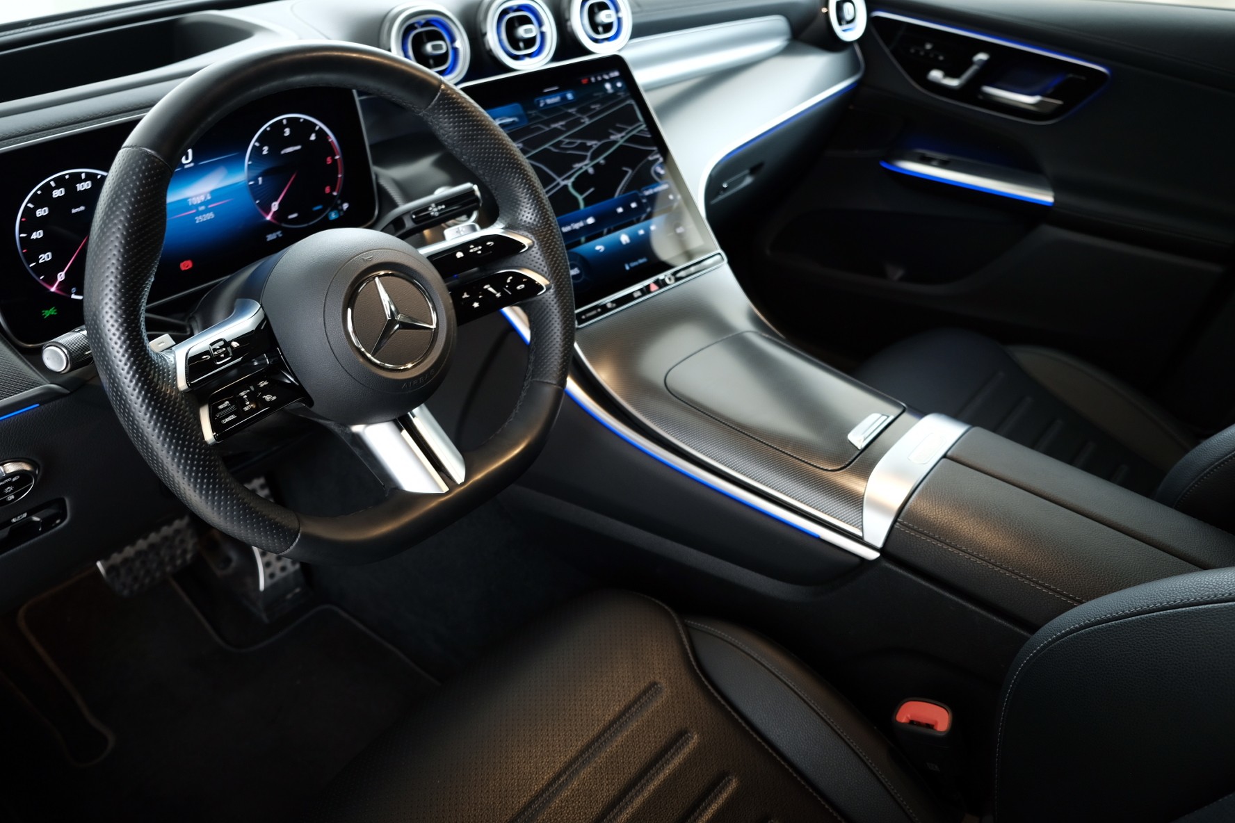 MERCEDES-BENZ GLC 220 d AMG Line 4Matic X254-image-8