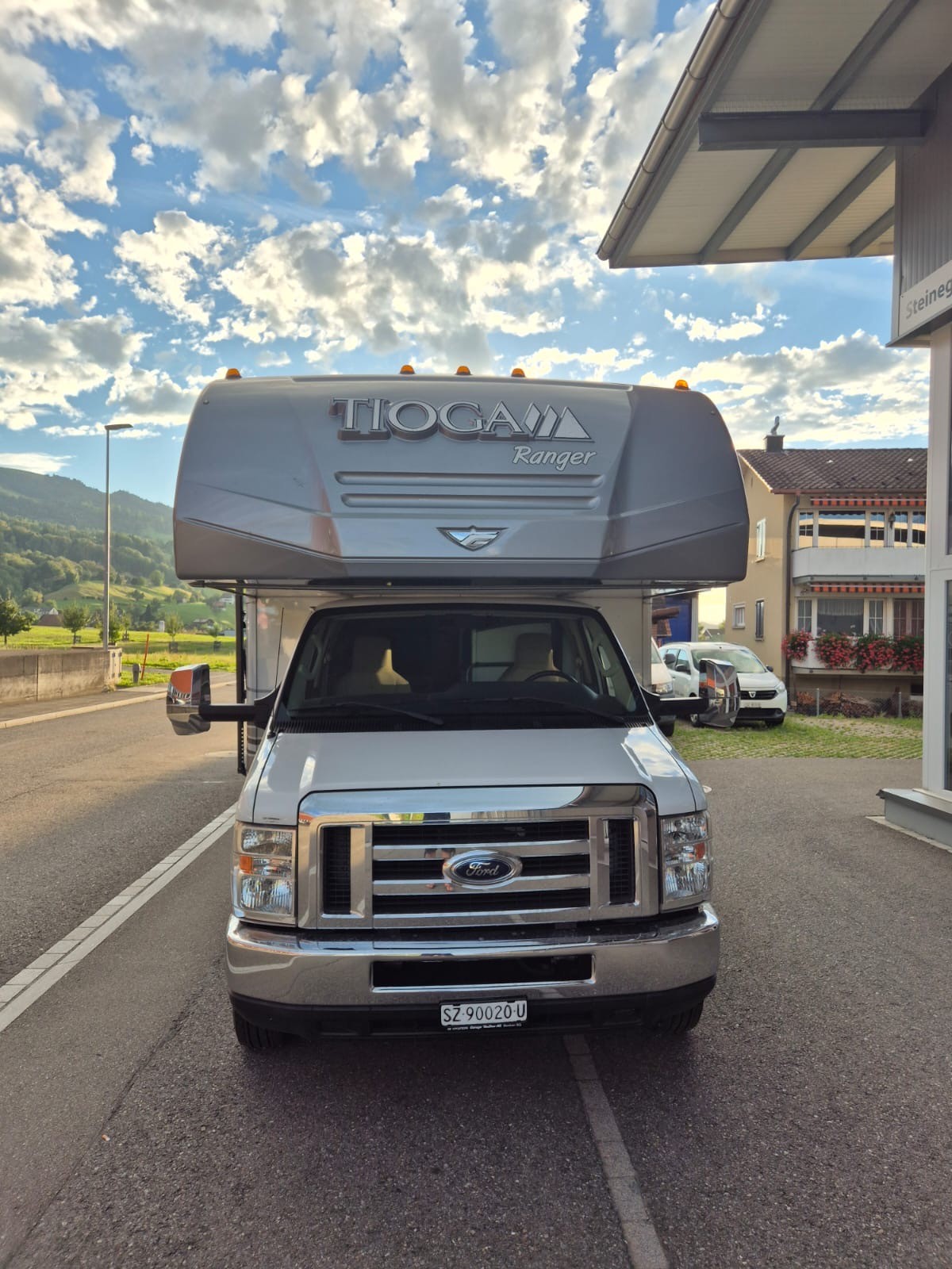 FORD Tioga Ranger-image-2