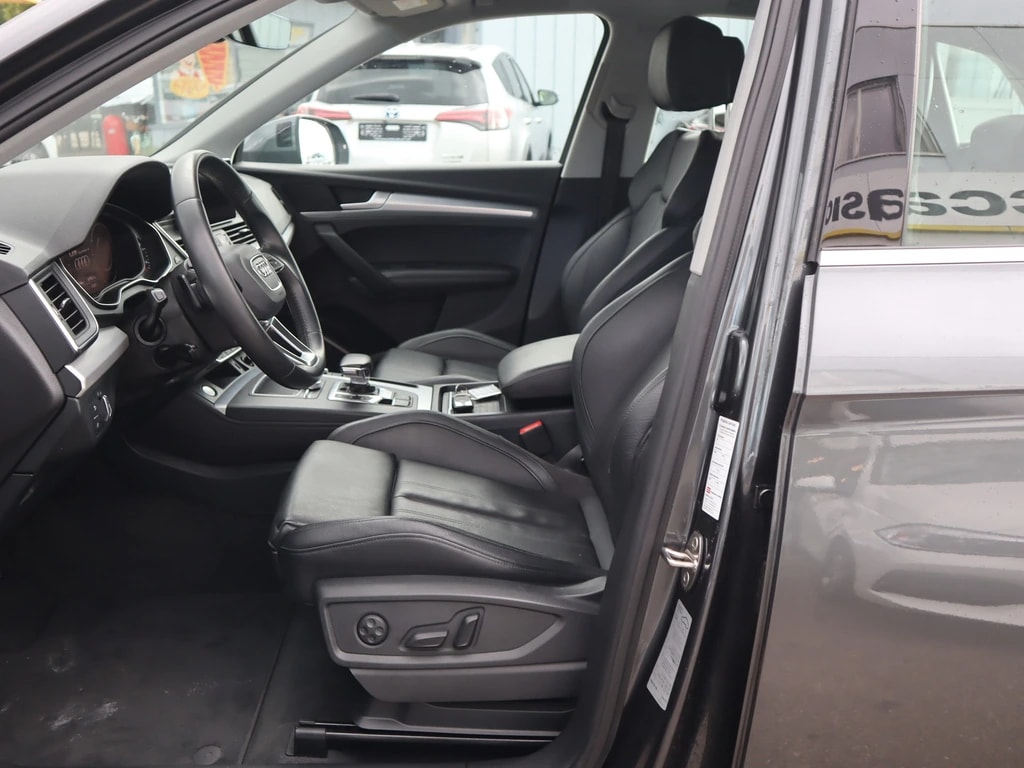 AUDI Q5 50 TDI design quattro tiptronic ** Voll-Leder Ausstattung ** 286 PS Neues Modell ** Gr-Navi ** RF-Kamera 360° ** Ab MFK **-image-11