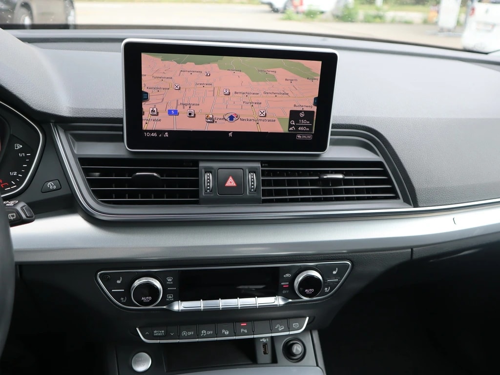 AUDI Q5 50 TDI design quattro tiptronic ** Voll-Leder Ausstattung ** 286 PS Neues Modell ** Gr-Navi ** RF-Kamera 360° ** Ab MFK **-image-8