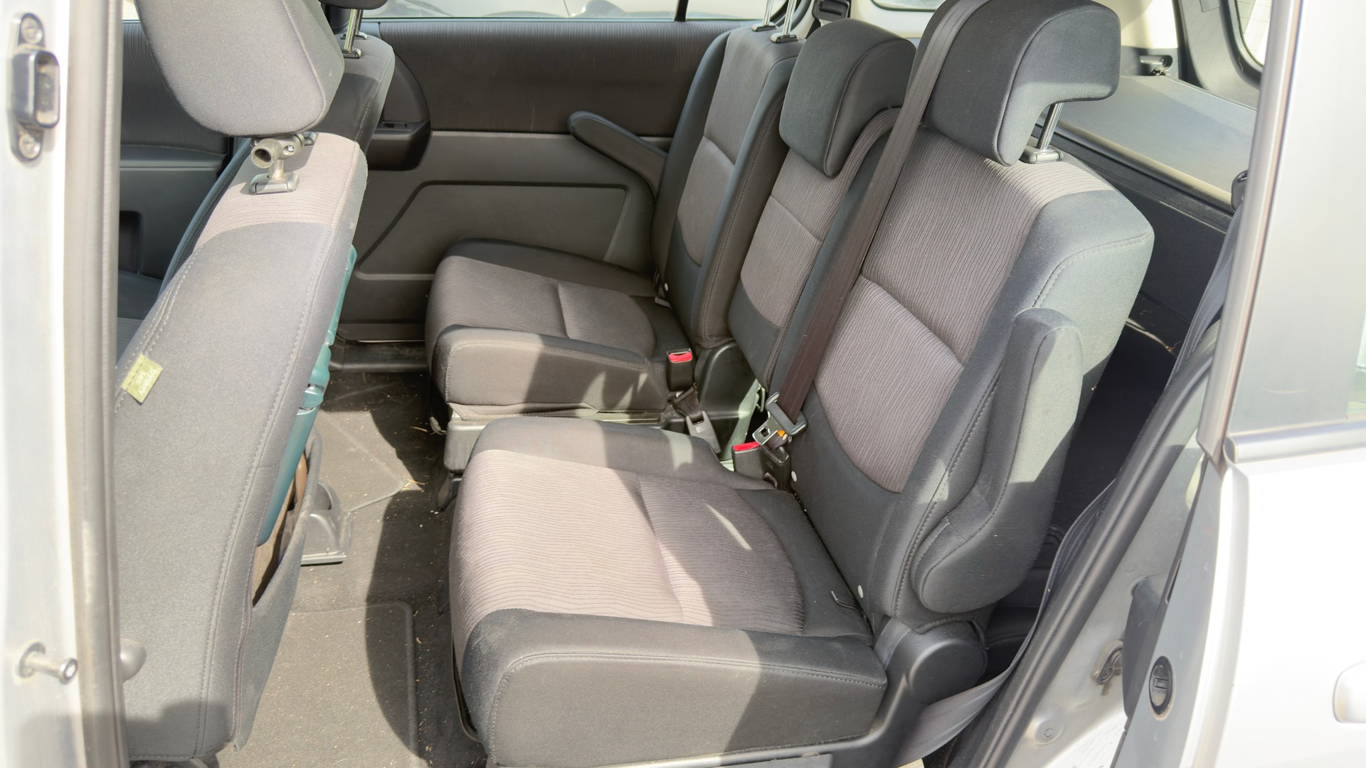 MAZDA 5 2.0 16V Confort-image-9
