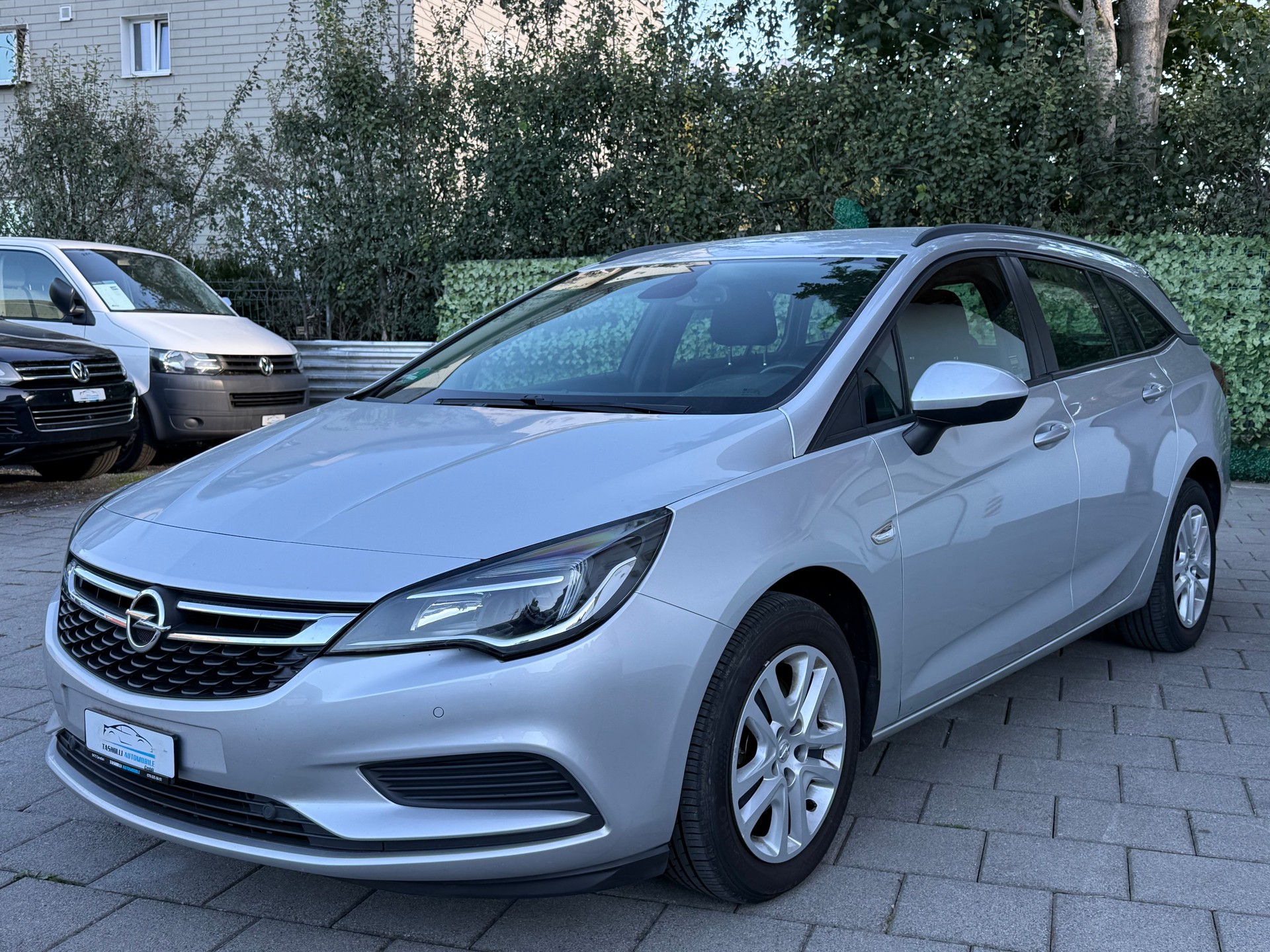 OPEL Astra Sports Tourer 1.6 CDTi ecoF Enjoy Automatic-image-3