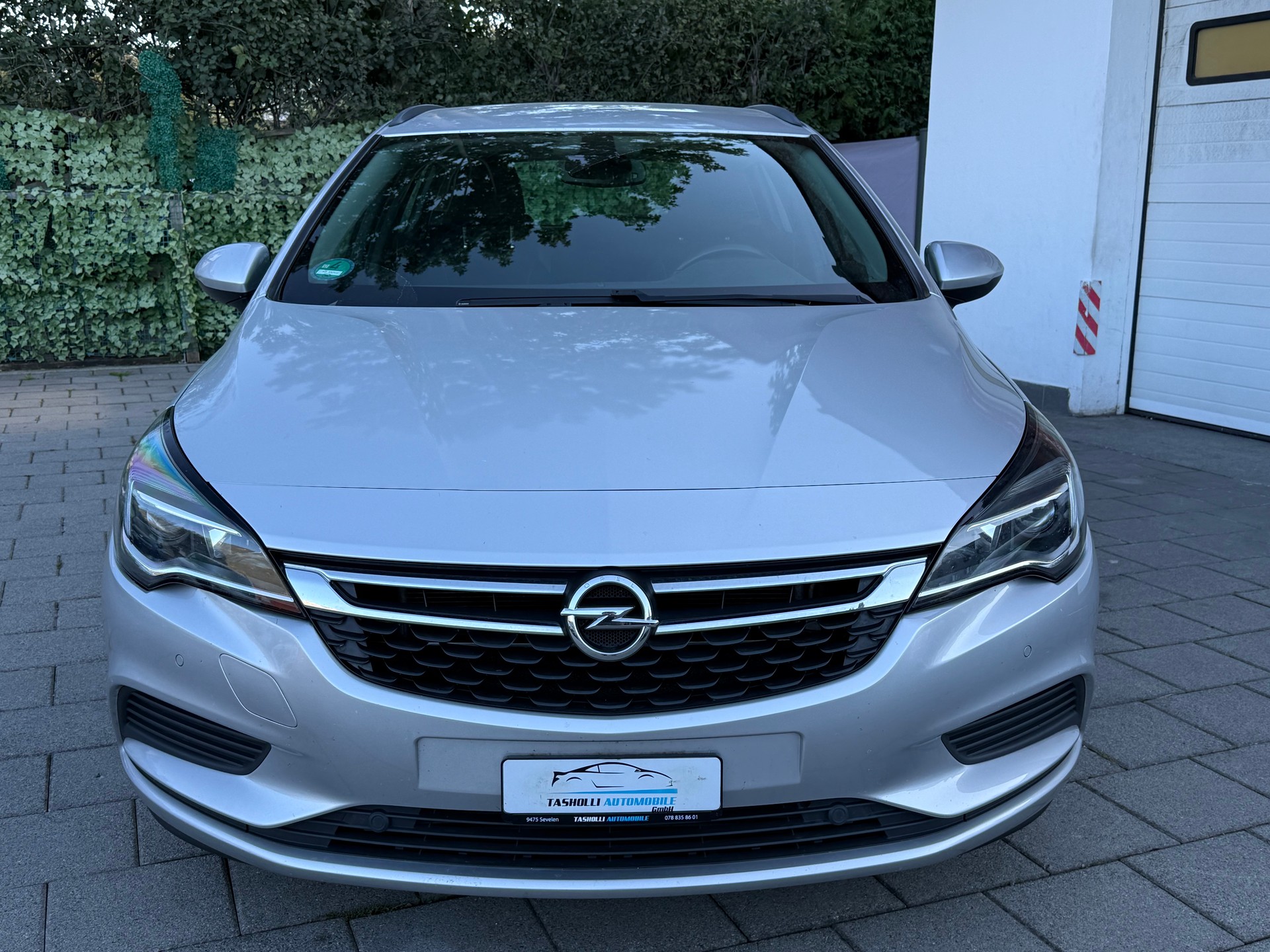 OPEL Astra Sports Tourer 1.6 CDTi ecoF Enjoy Automatic-image-2