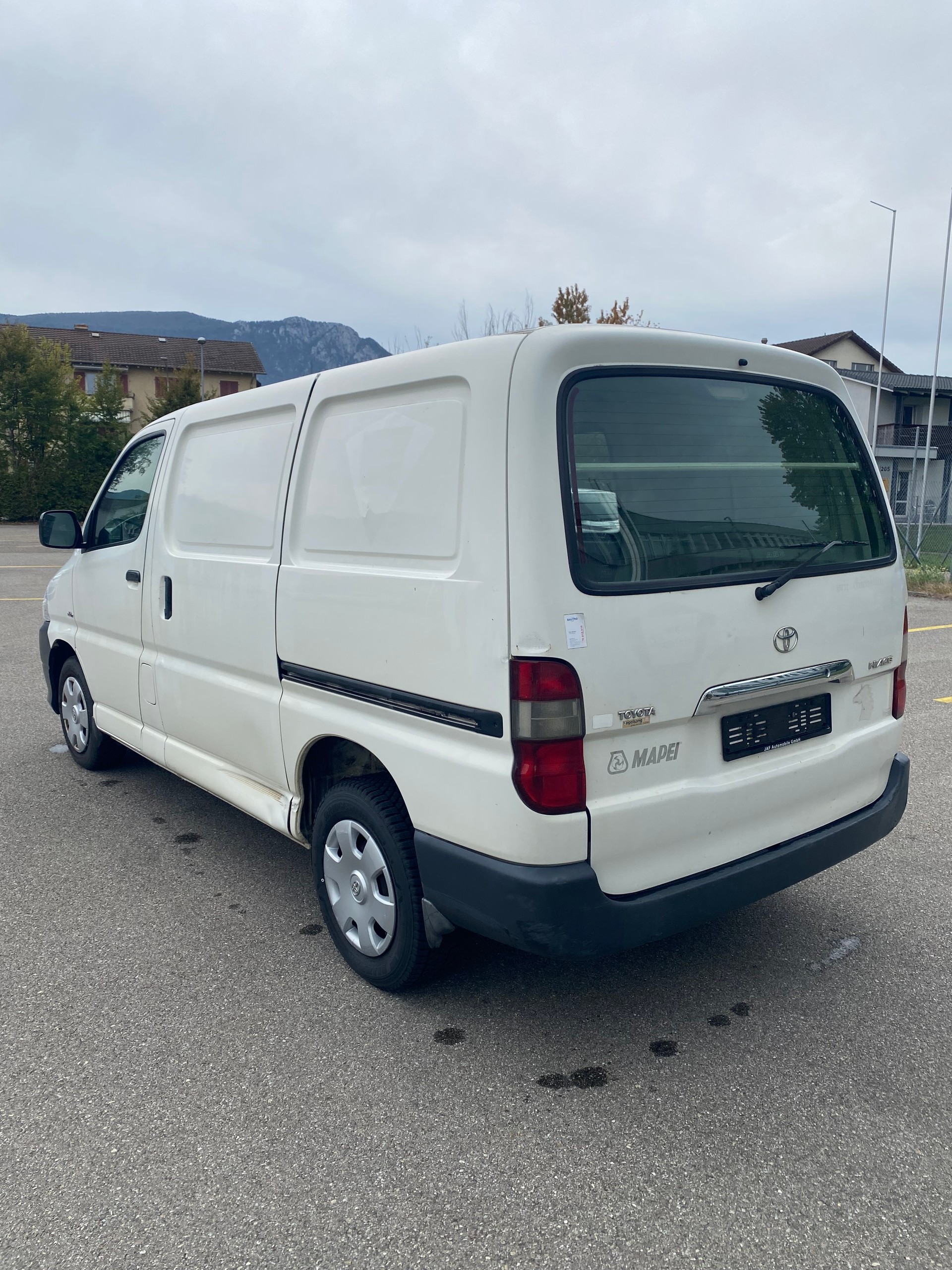 TOYOTA Hiace D-4D Van SWB-image-4