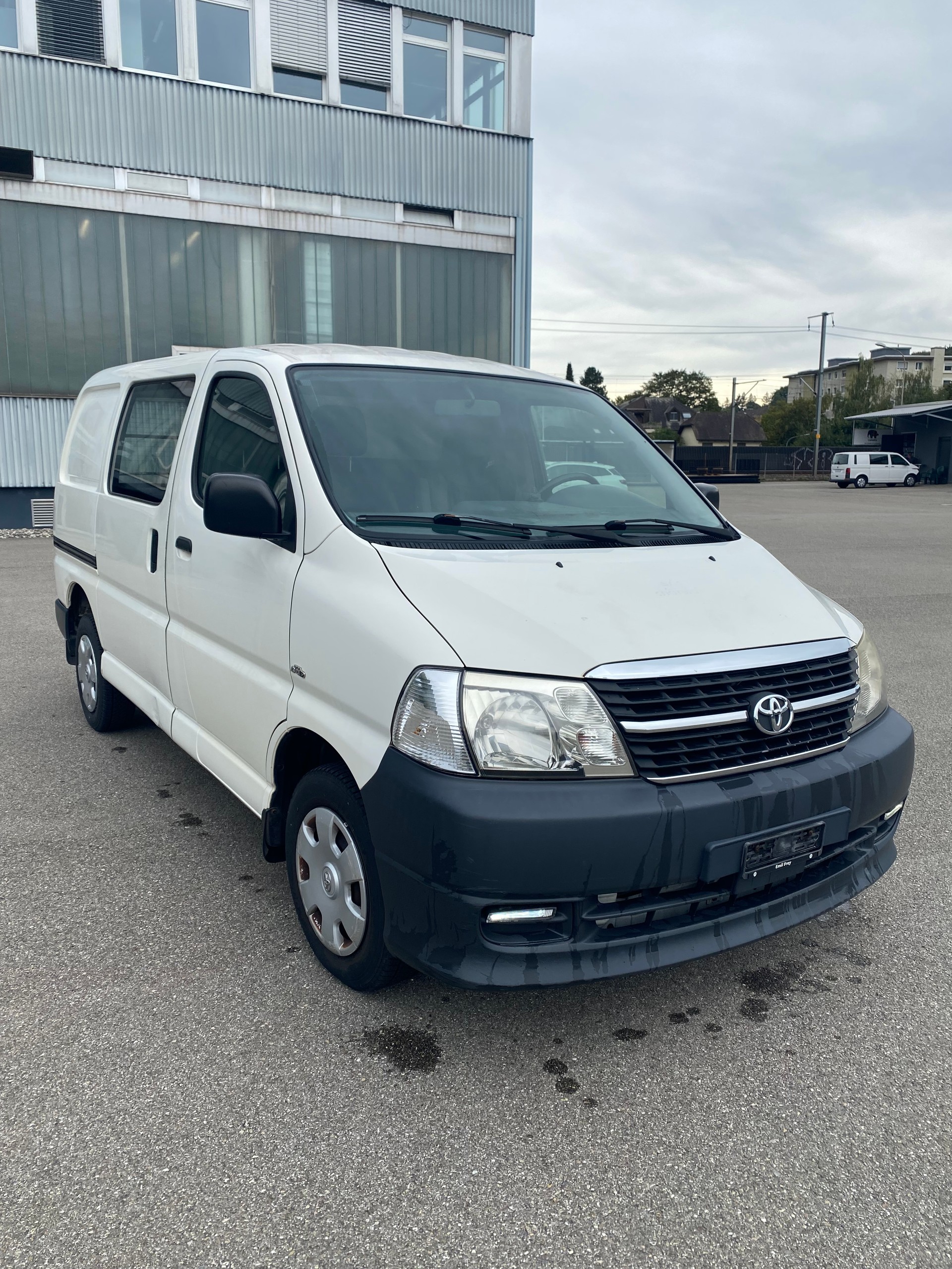 TOYOTA Hiace D-4D Van SWB-image-1