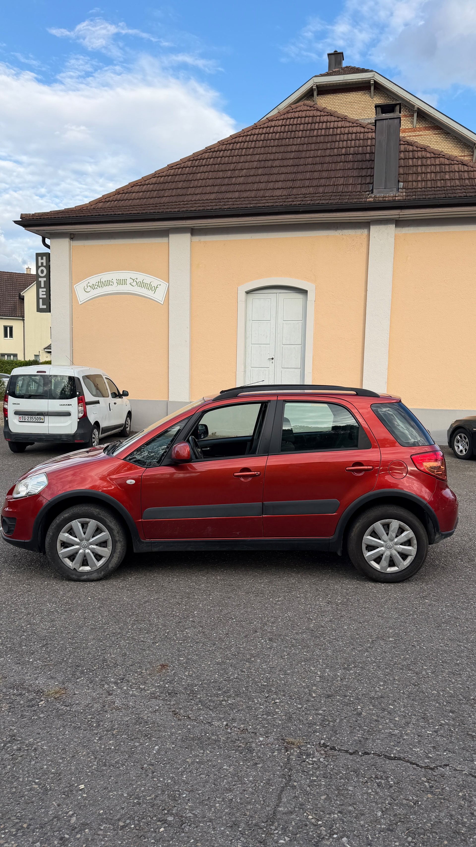 SUZUKI SX4-image-3