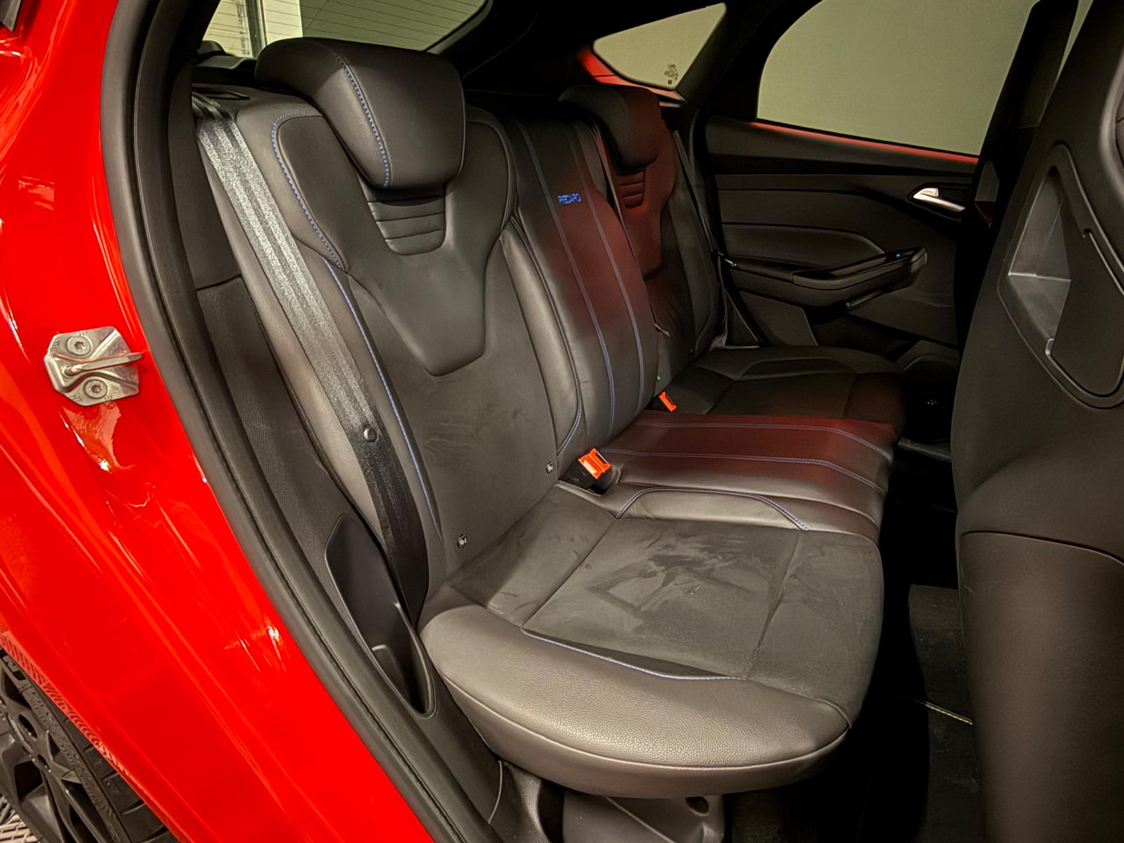 FORD Focus 2.3 EcoBoost RS+ AWD-image-11
