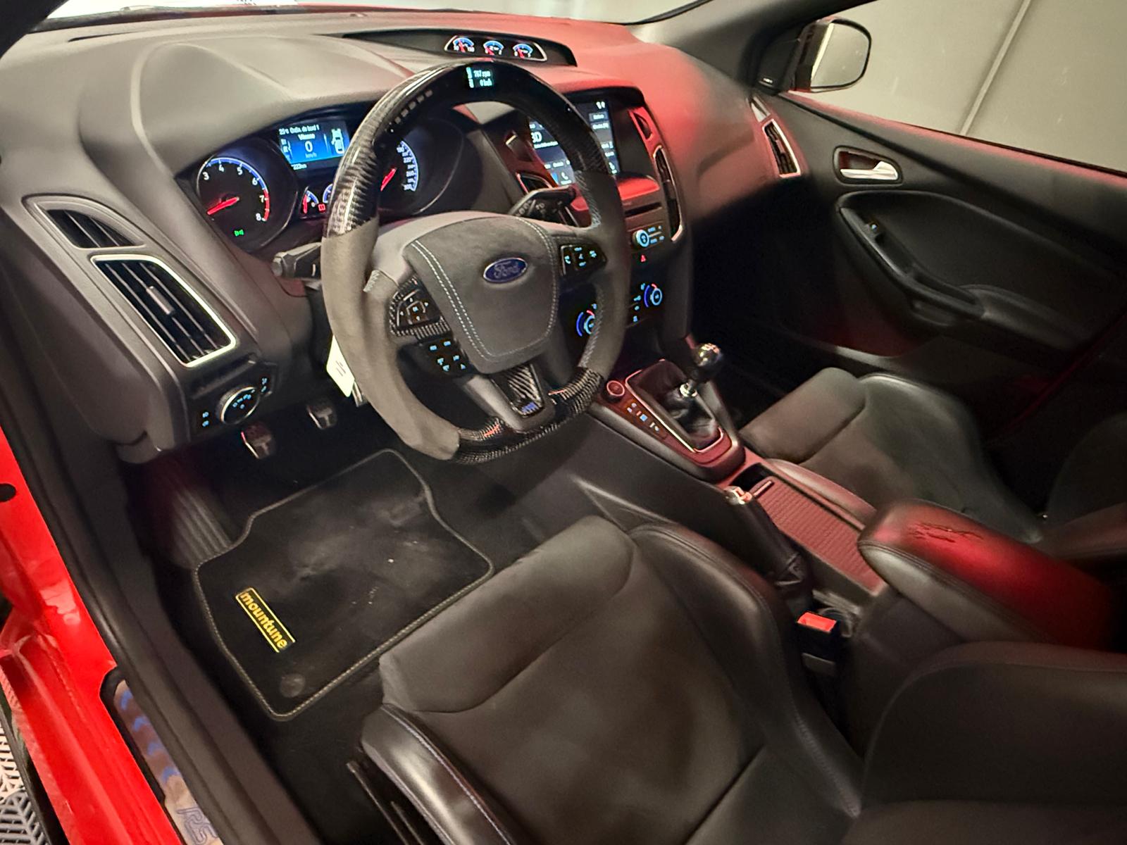 FORD Focus 2.3 EcoBoost RS+ AWD-image-1